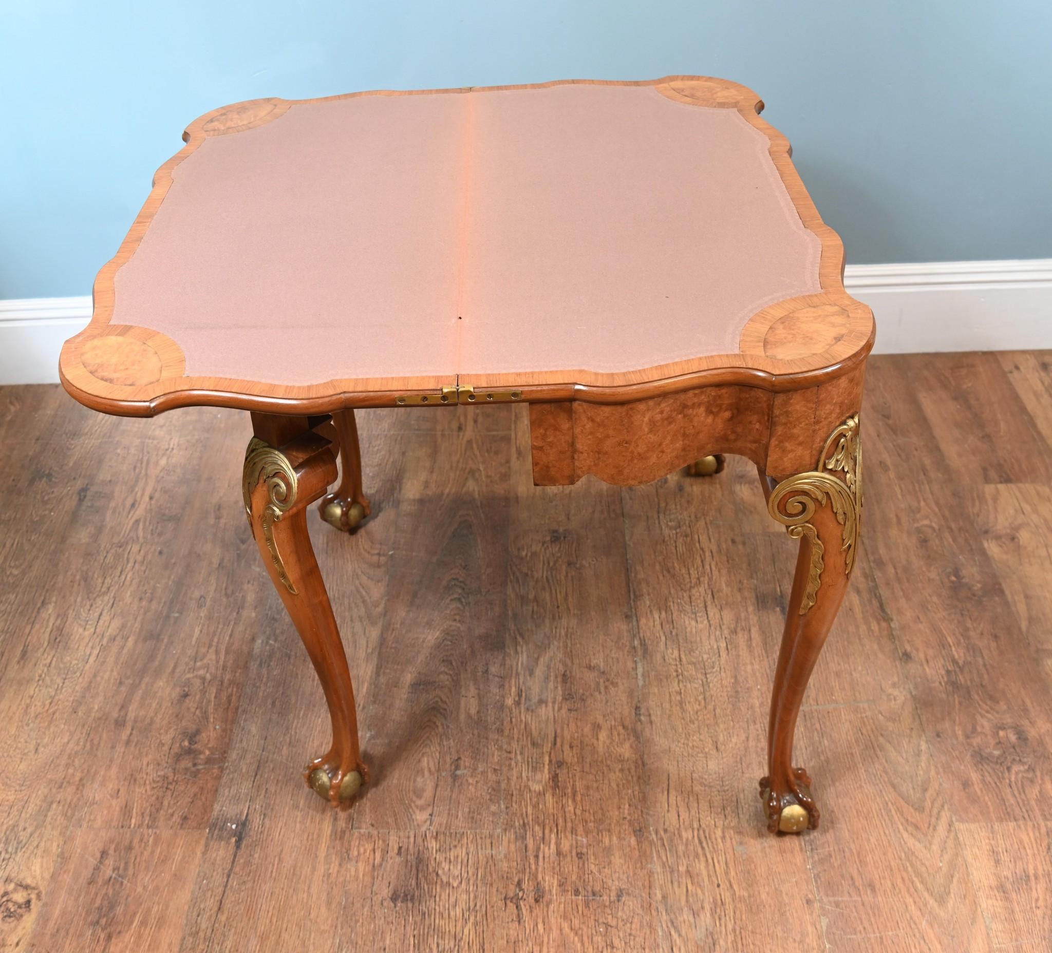 Tavolo da gioco Queen Anne Console Noce Epstein and Co. In condizioni buone in vendita a Potters Bar, GB
