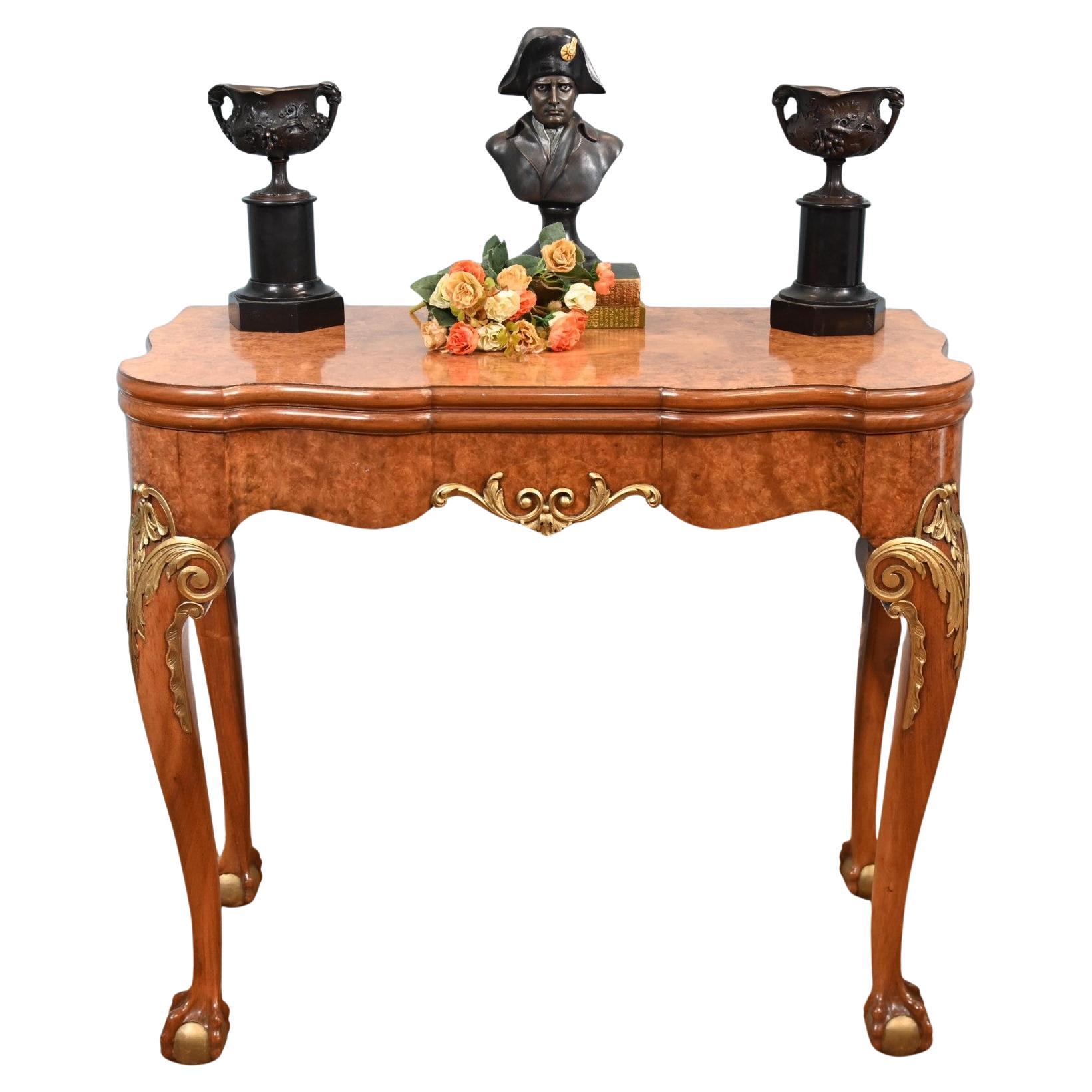 Tavolo da gioco Queen Anne Console Noce Epstein and Co. in vendita