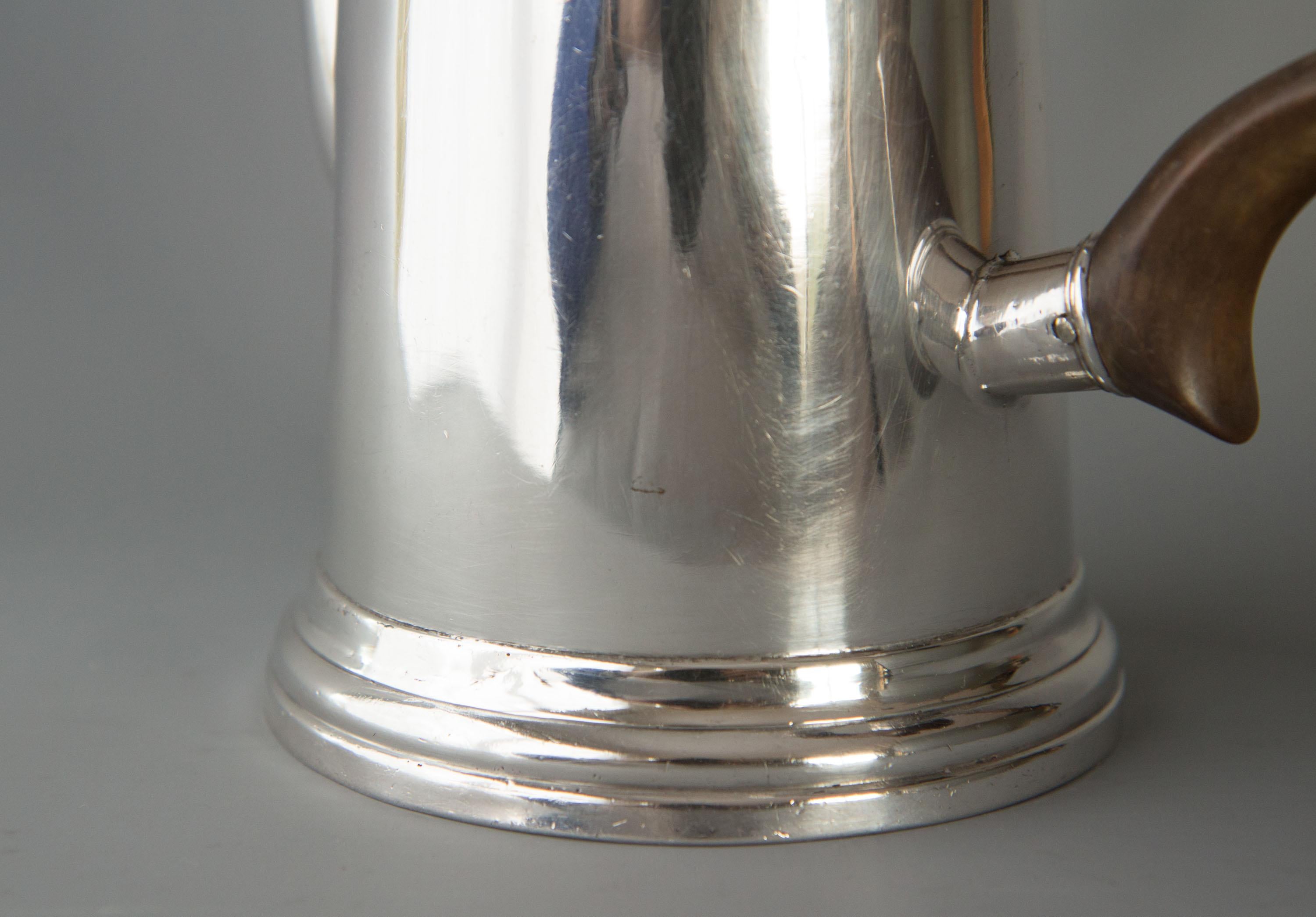 Queen Anne Irish Silver Coffee Pot, Dublin, 1706 by David King 5