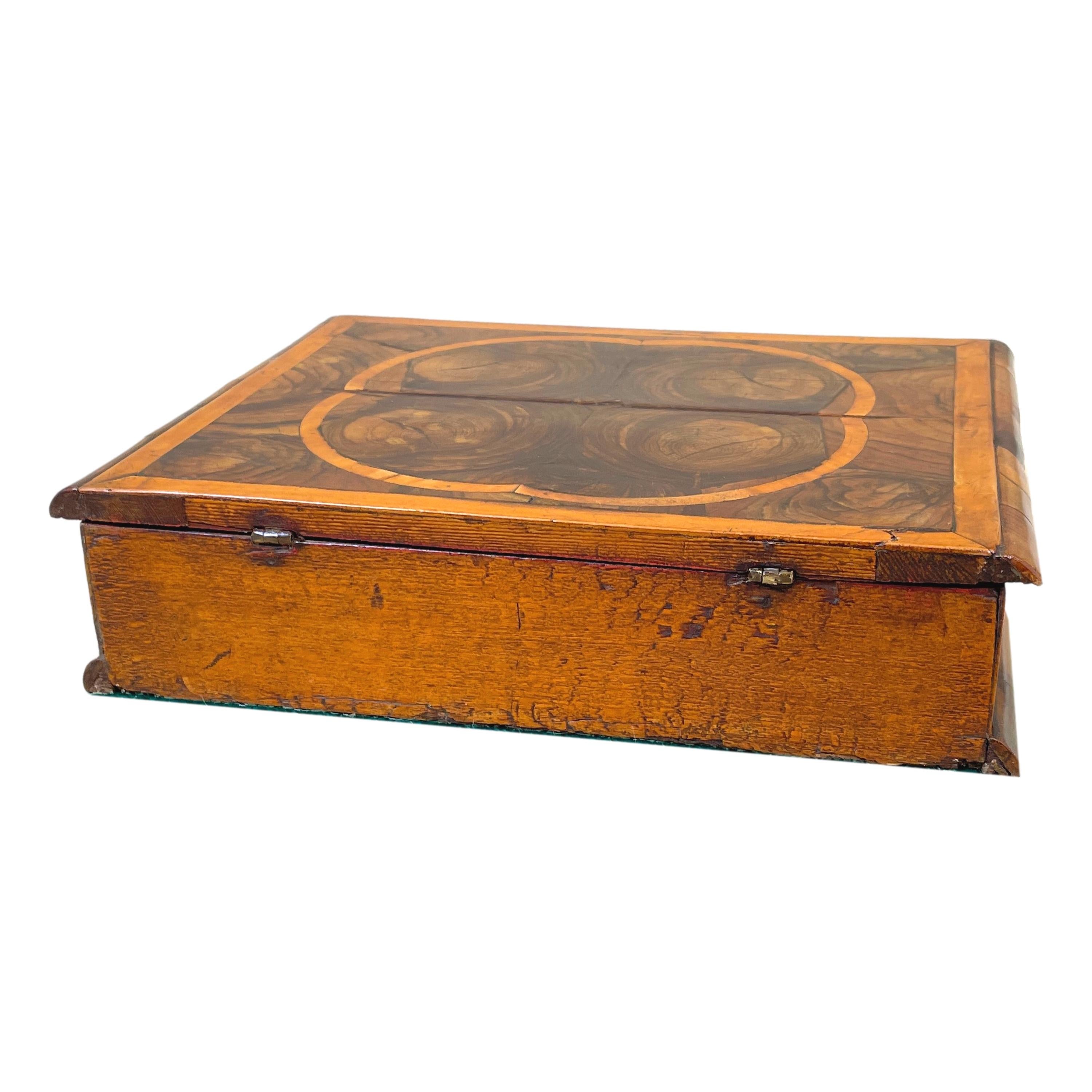 Queen Anne Laburnum Oyster Veneered Glove Box  In Good Condition In Bedfordshire, GB