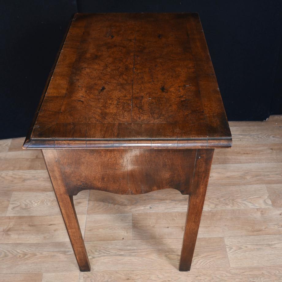 Queen Anne Low Boy Elm Wood Table 1820 In Good Condition In Potters Bar, GB