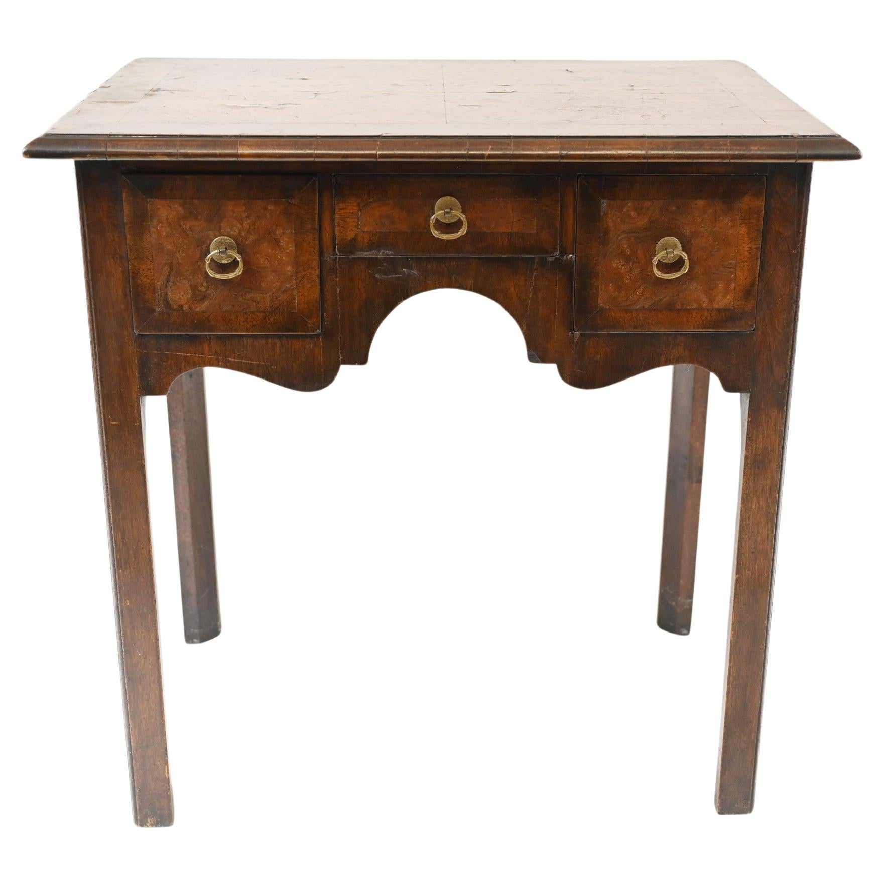 Queen Anne Low Boy Elm Wood Table, 1820 For Sale