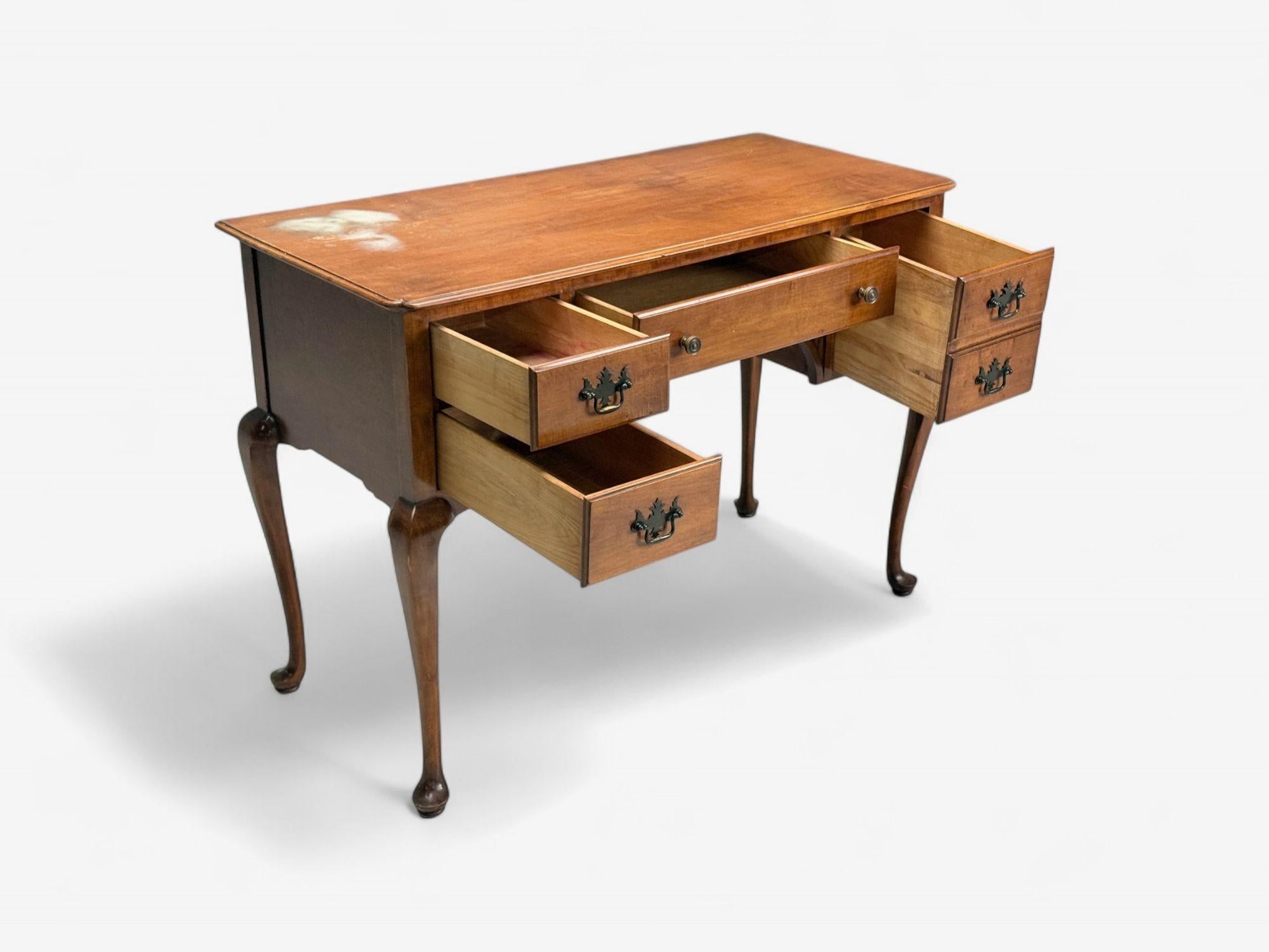 Queen Anne, Mahogany, Brass, Writing Desk, England, 1900s For Sale 4