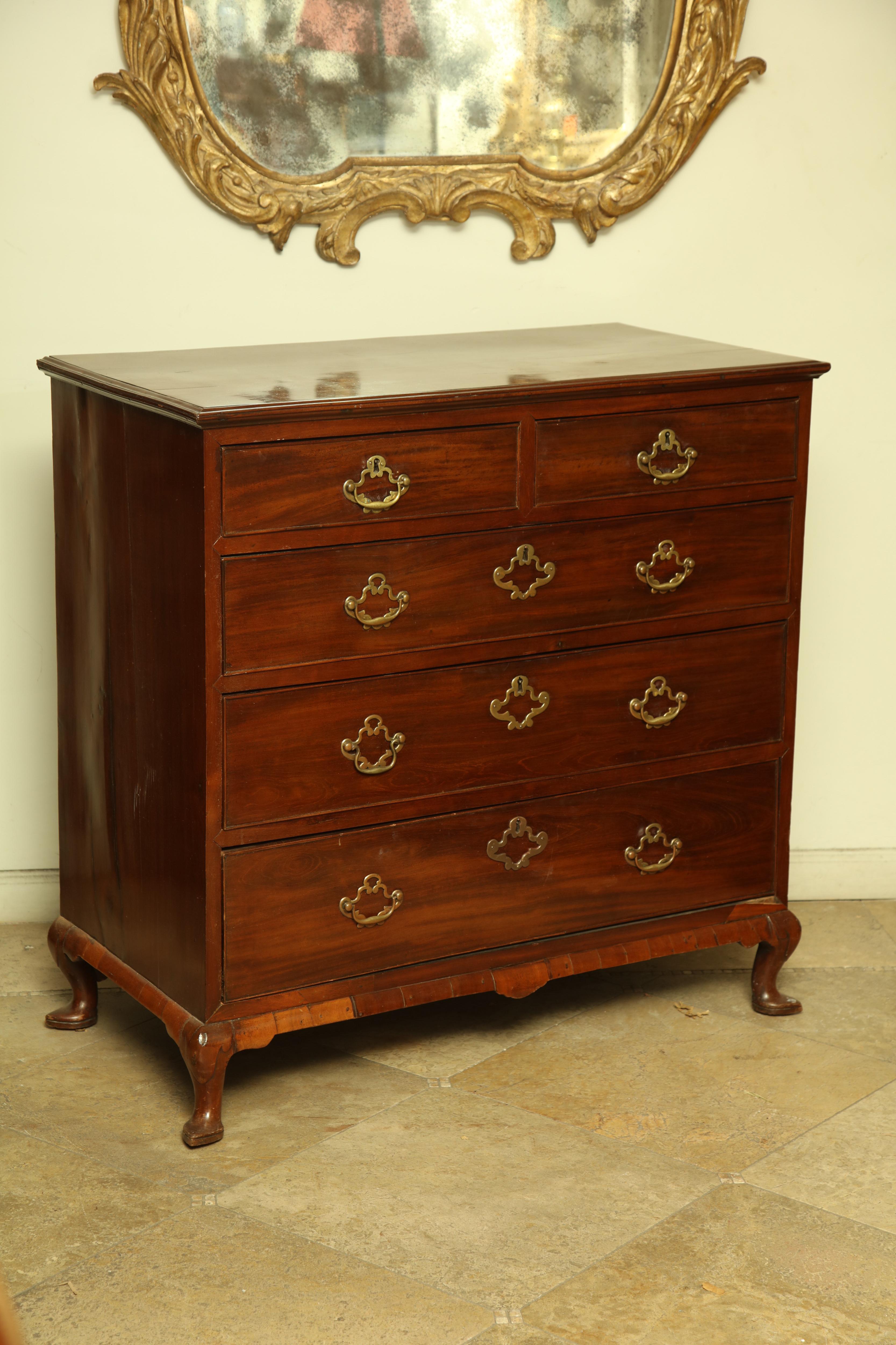 Queen Anne Mahogany Chest of Drawers 2