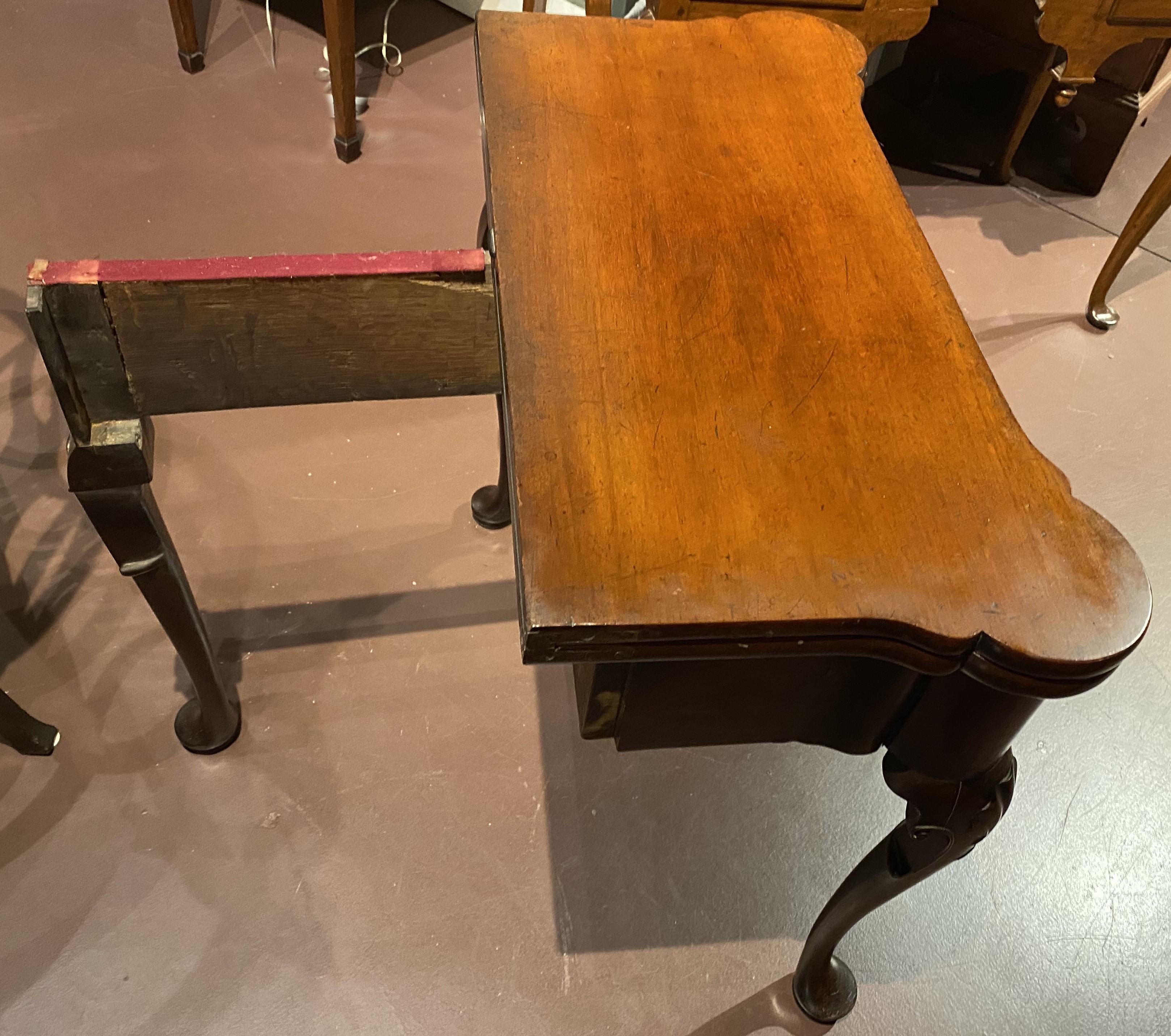 Hand-Carved Queen Anne Mahogany Shell Carved Card Table circa 1760