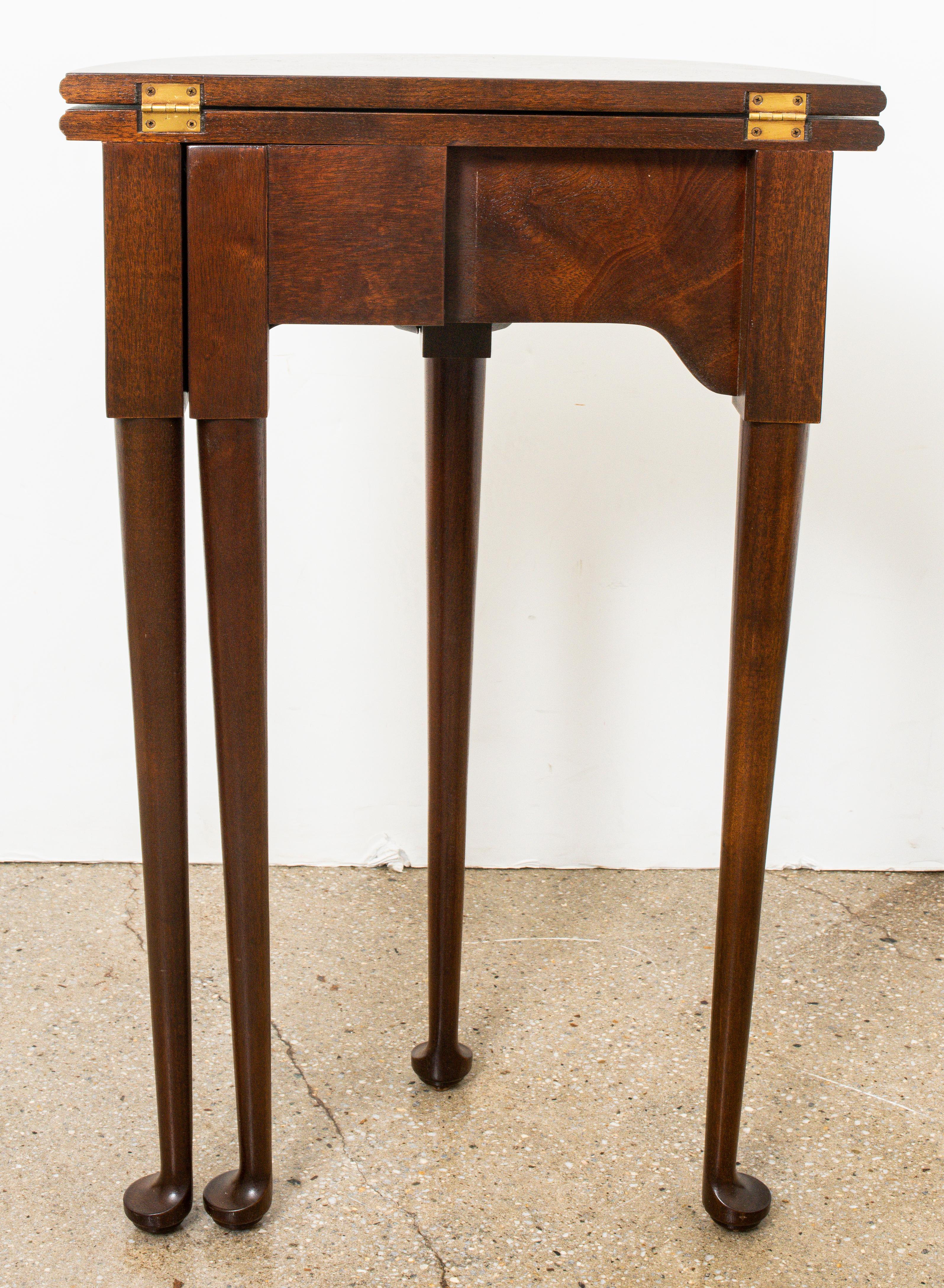 Queen Anne Manner Fold-Out Side Table 2