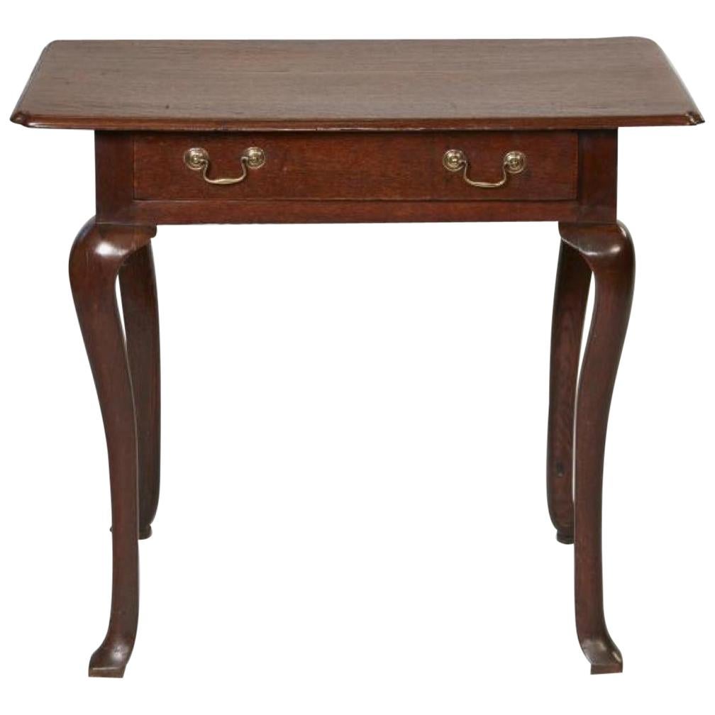 Queen Anne- Padfoot-Tisch aus Eiche im Angebot