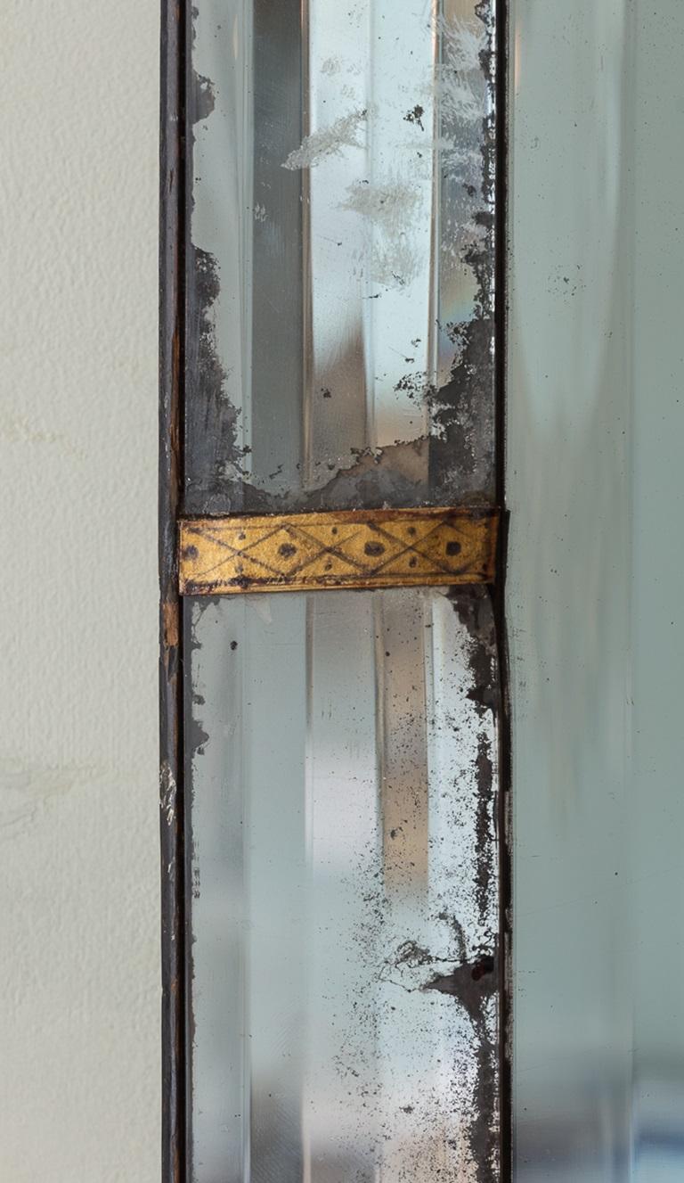 Espejo con borde de cristal de la época Queen Anne (SN4950) siglo XVIII en venta