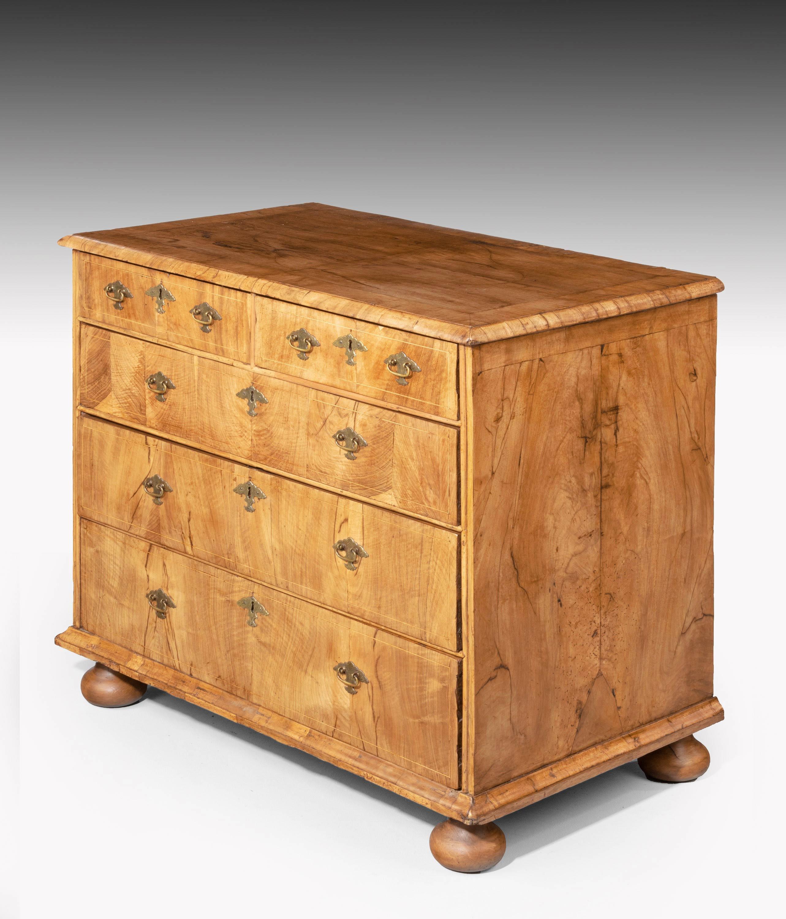 Queen Anne Period Chest of Drawers In Excellent Condition In Peterborough, Northamptonshire