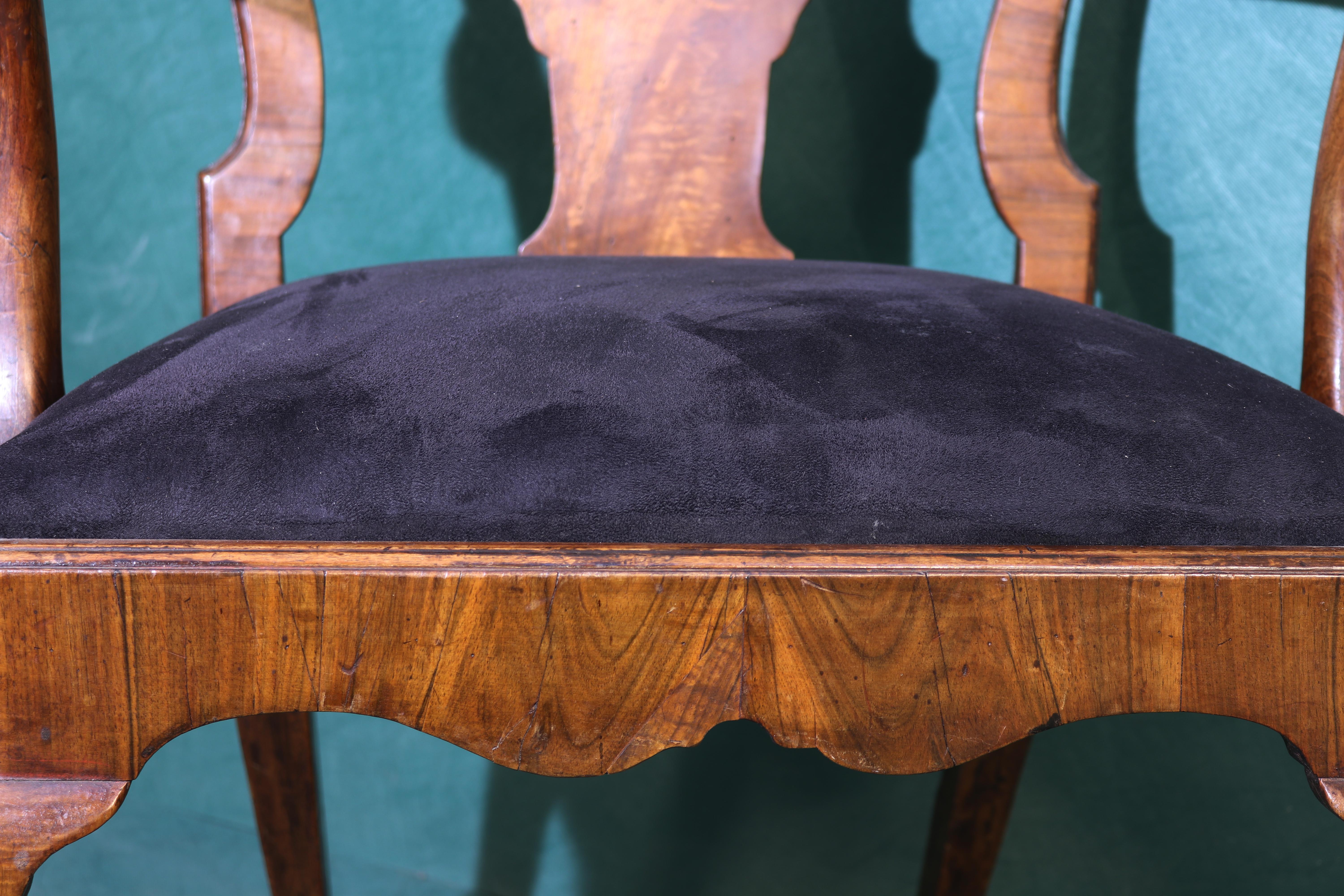 Queen Anne Period Walnut Armchair For Sale 2