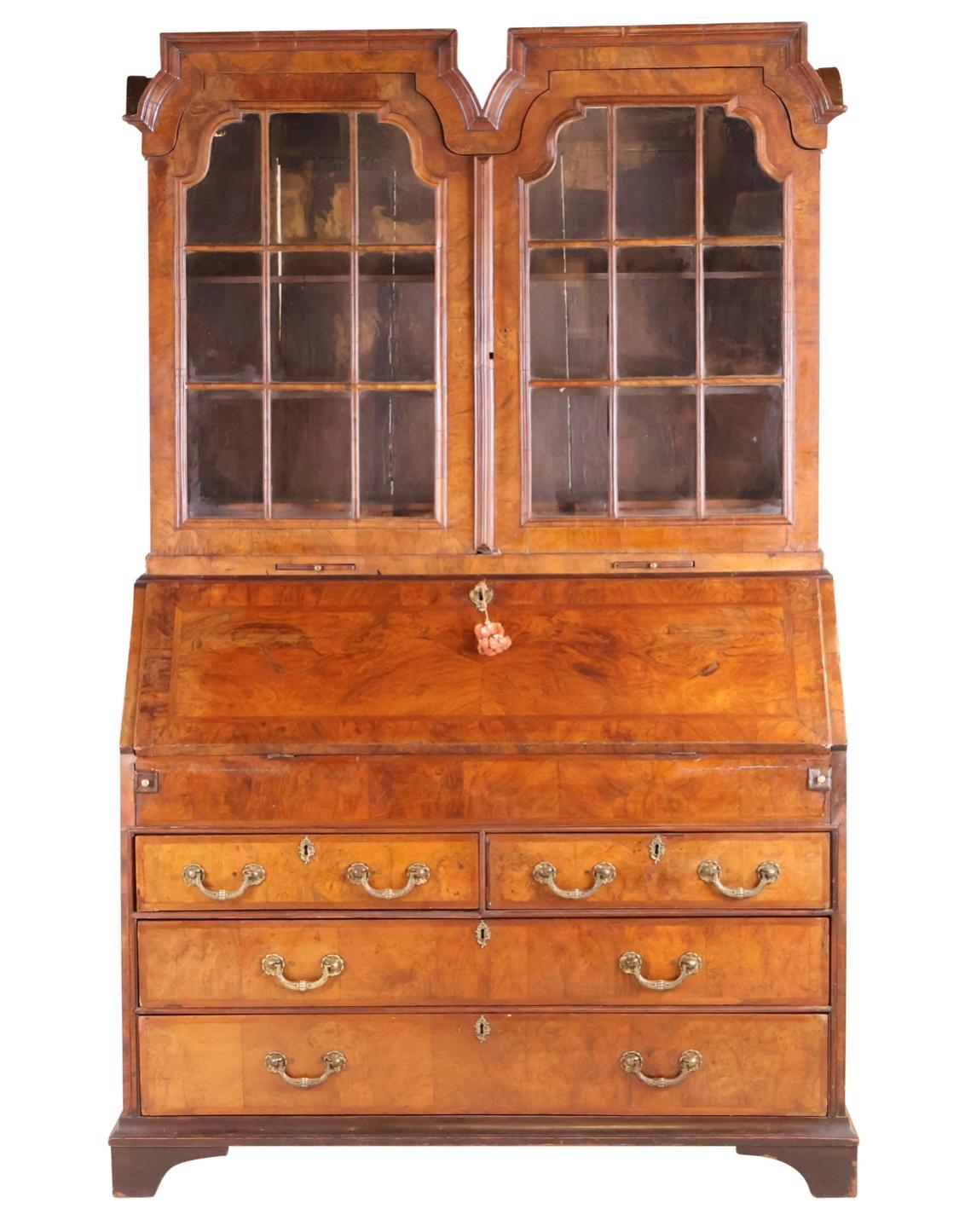 Scrivania Queen Anne, C.C. 1750 in vendita 2
