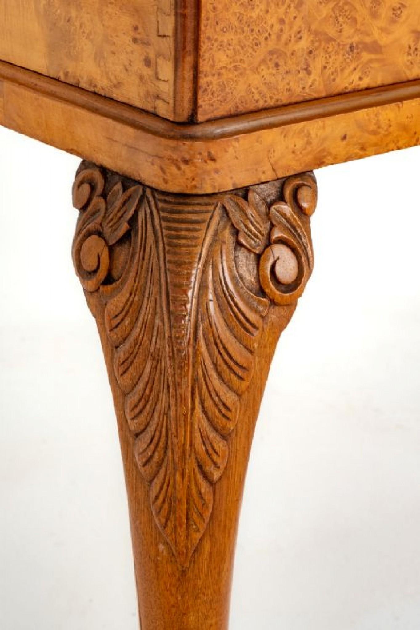 Queen Anne Side Table Walnut For Sale 3