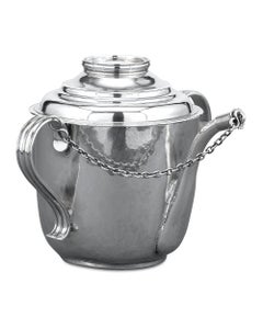 Tasse d'alimentation Queen Anne en argent par John East