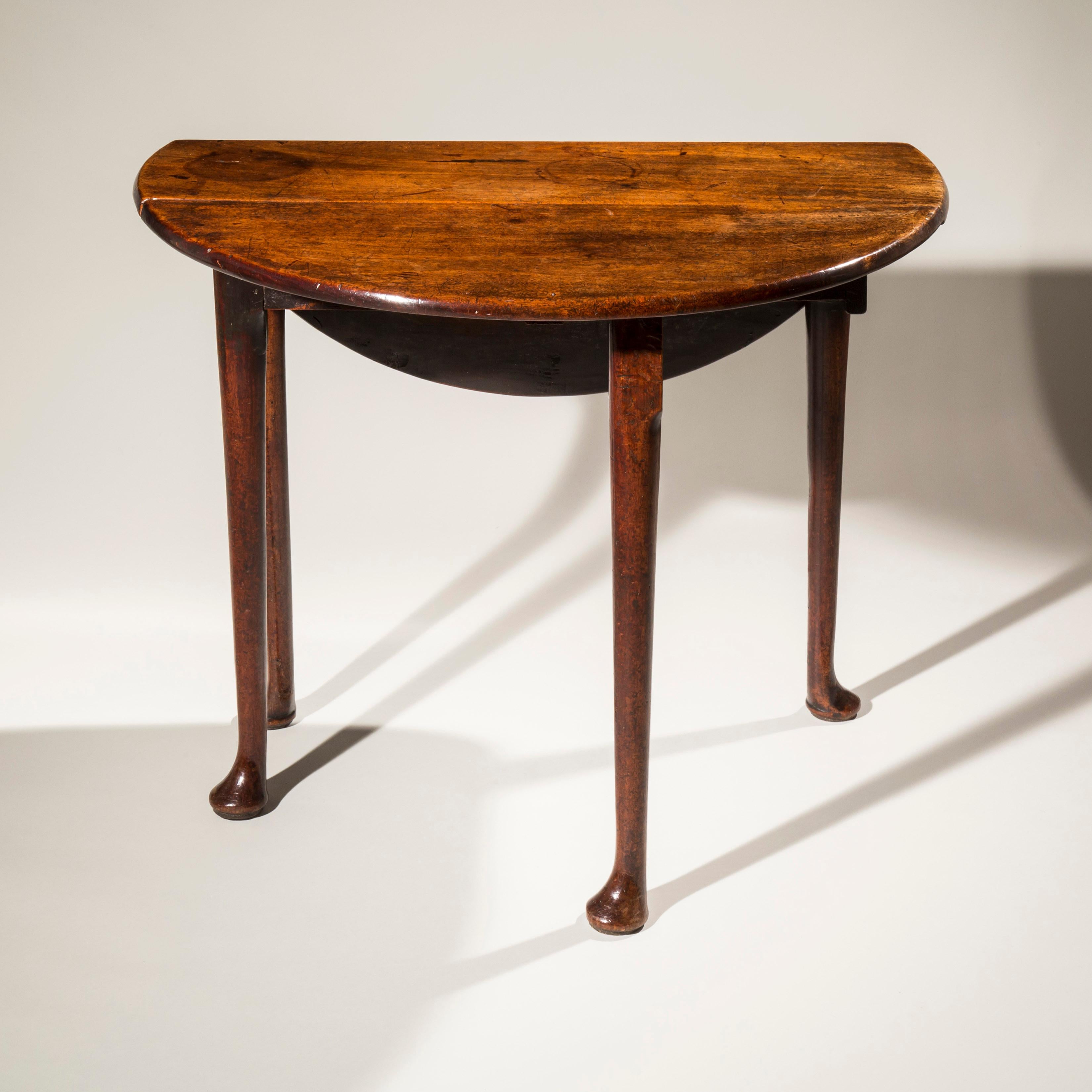 British Queen Anne Small Red Walnut Table