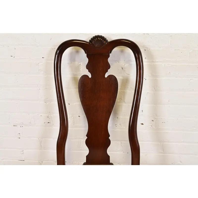 Queen Anne Solid Mahogany Side Chairs or Dining Chairs, Pair en vente 1