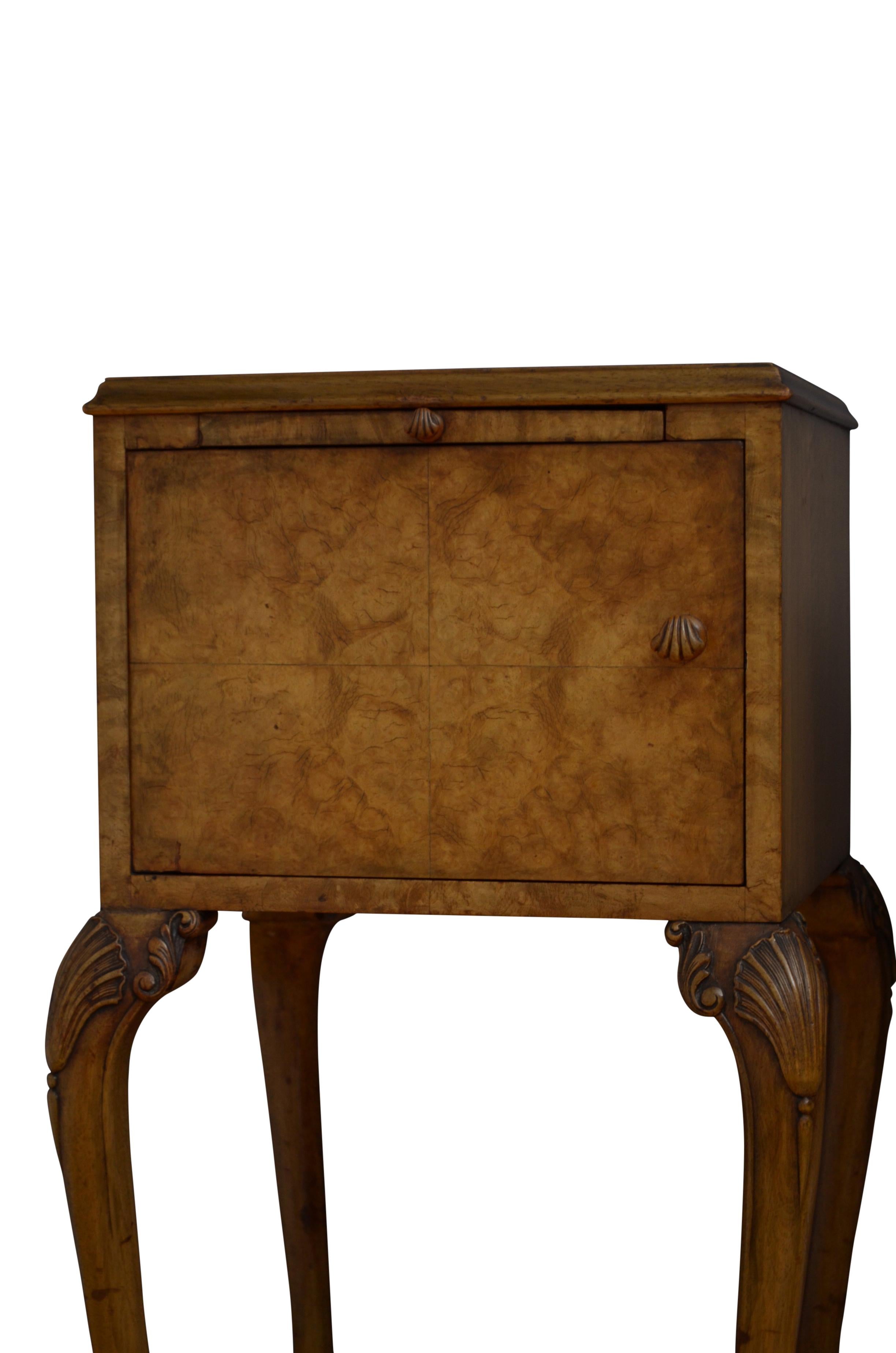 Queen Anne Style Bedside Cabinets In Good Condition In Whaley Bridge, GB
