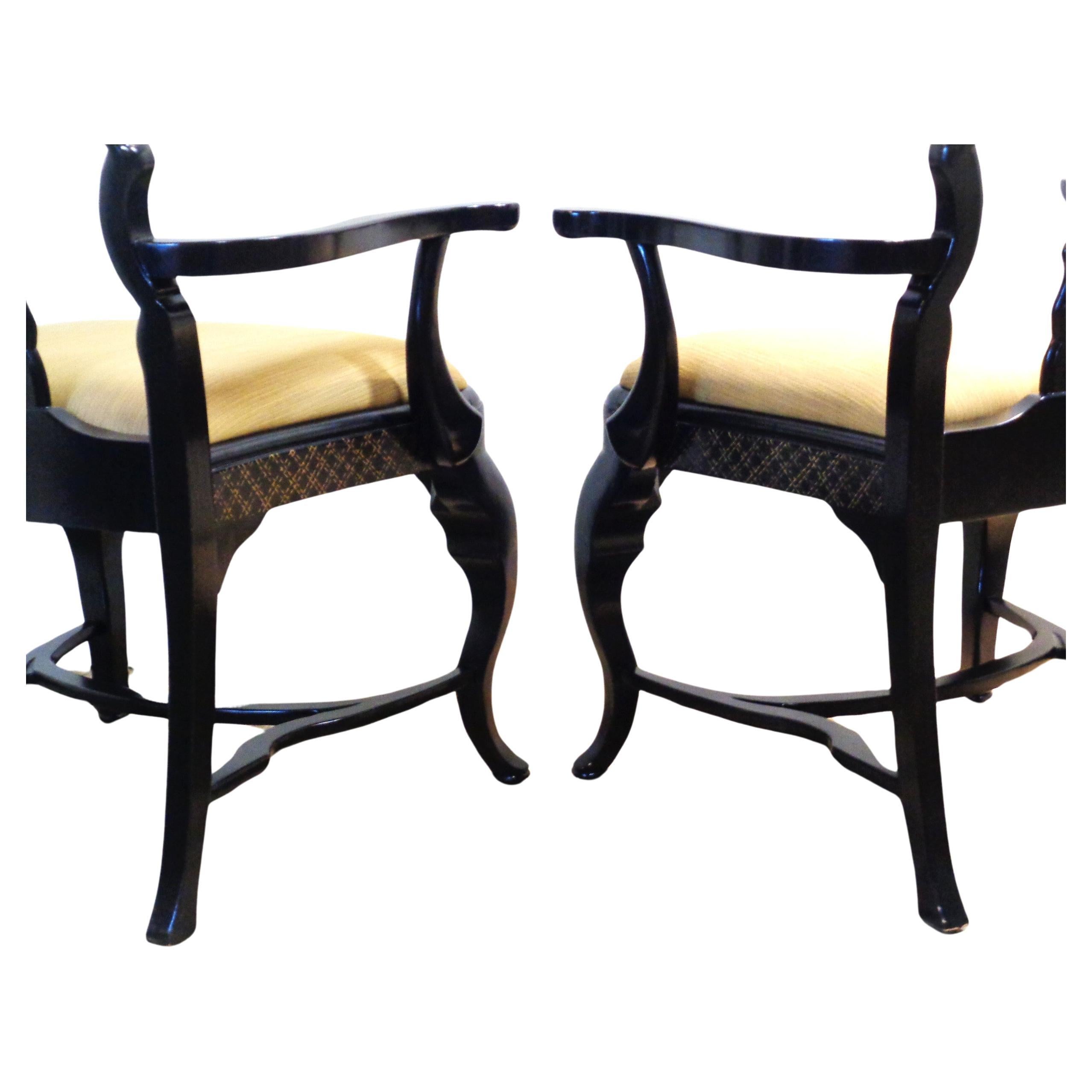 Queen Anne Style Chinoiserie Decorated Armchairs For Sale 4
