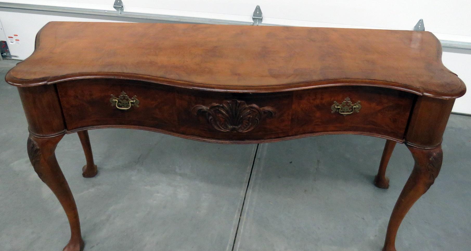 Queen Anne style burled walnut 1 drawer console table.