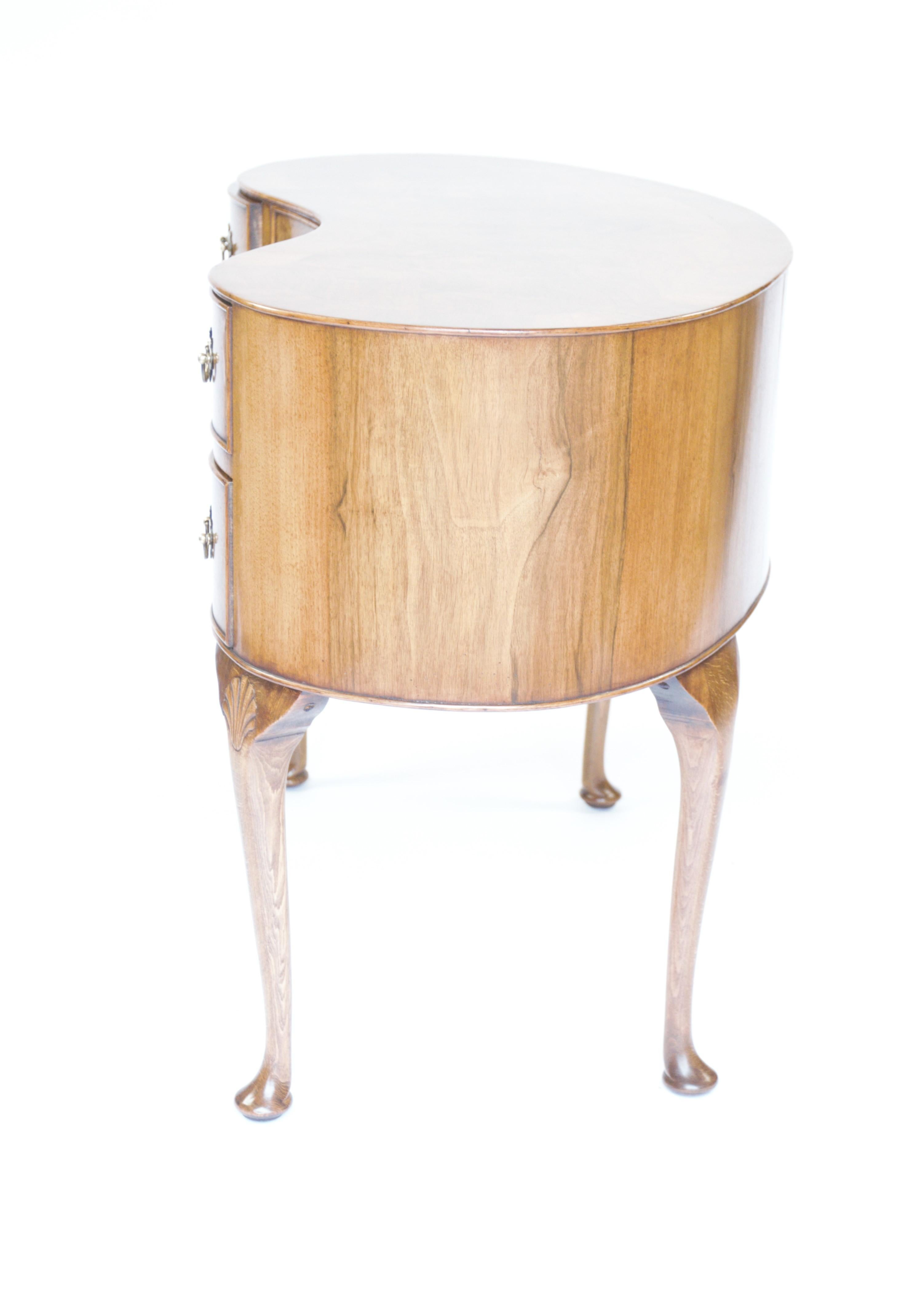 Queen Anne style Burr Walnut Dressing Table circa 1930s 5