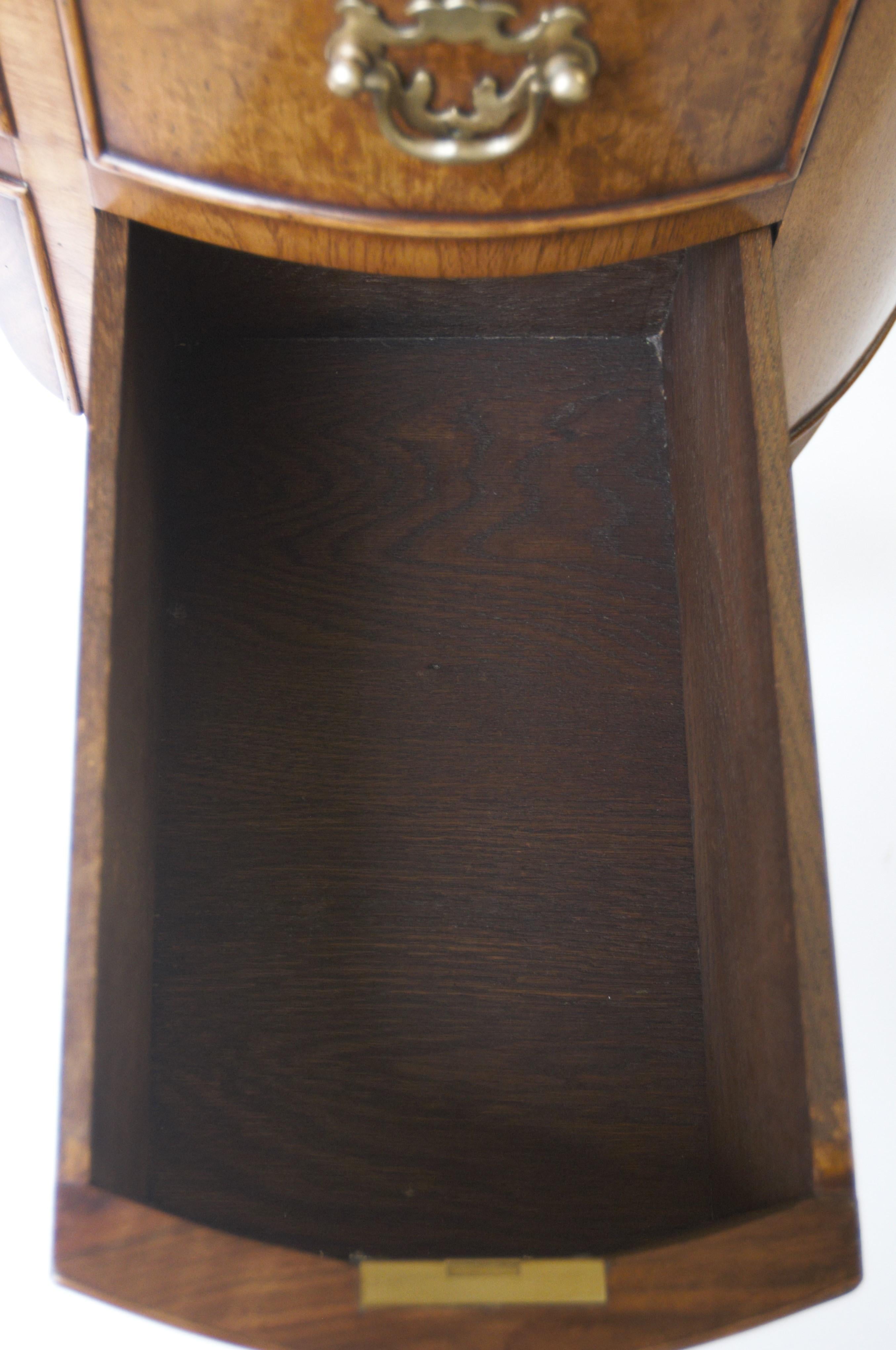 Queen Anne style Burr Walnut Dressing Table circa 1930s 1