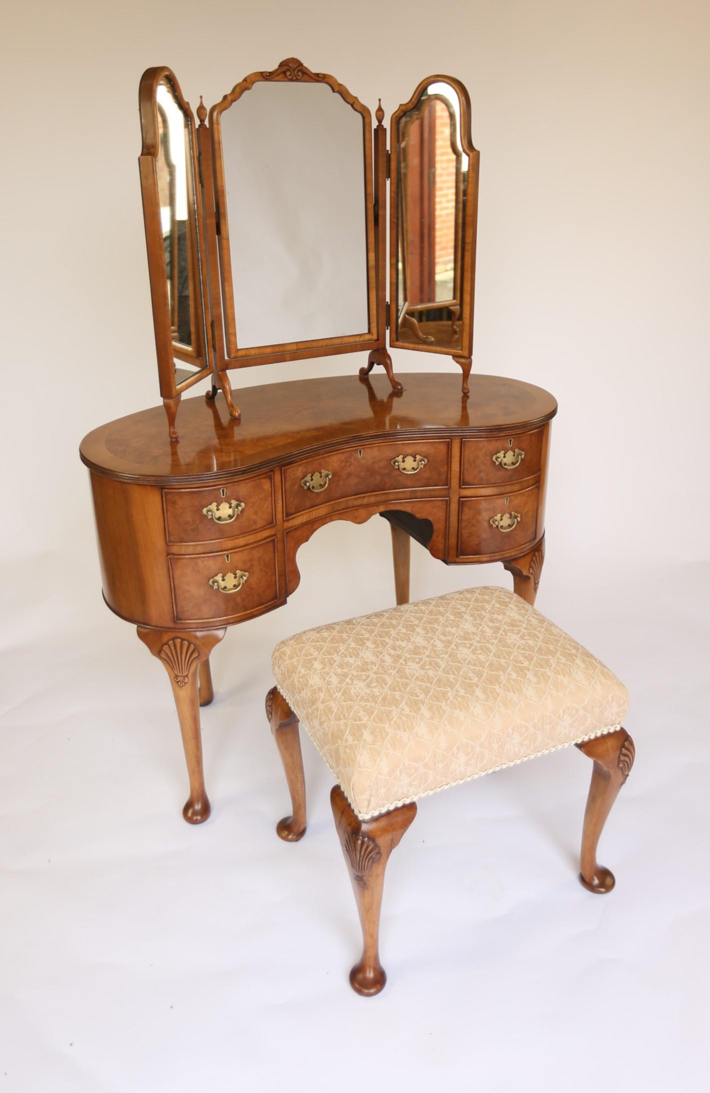 Queen Anne Style Burr Walnut Dressing table with stool 1930s 2