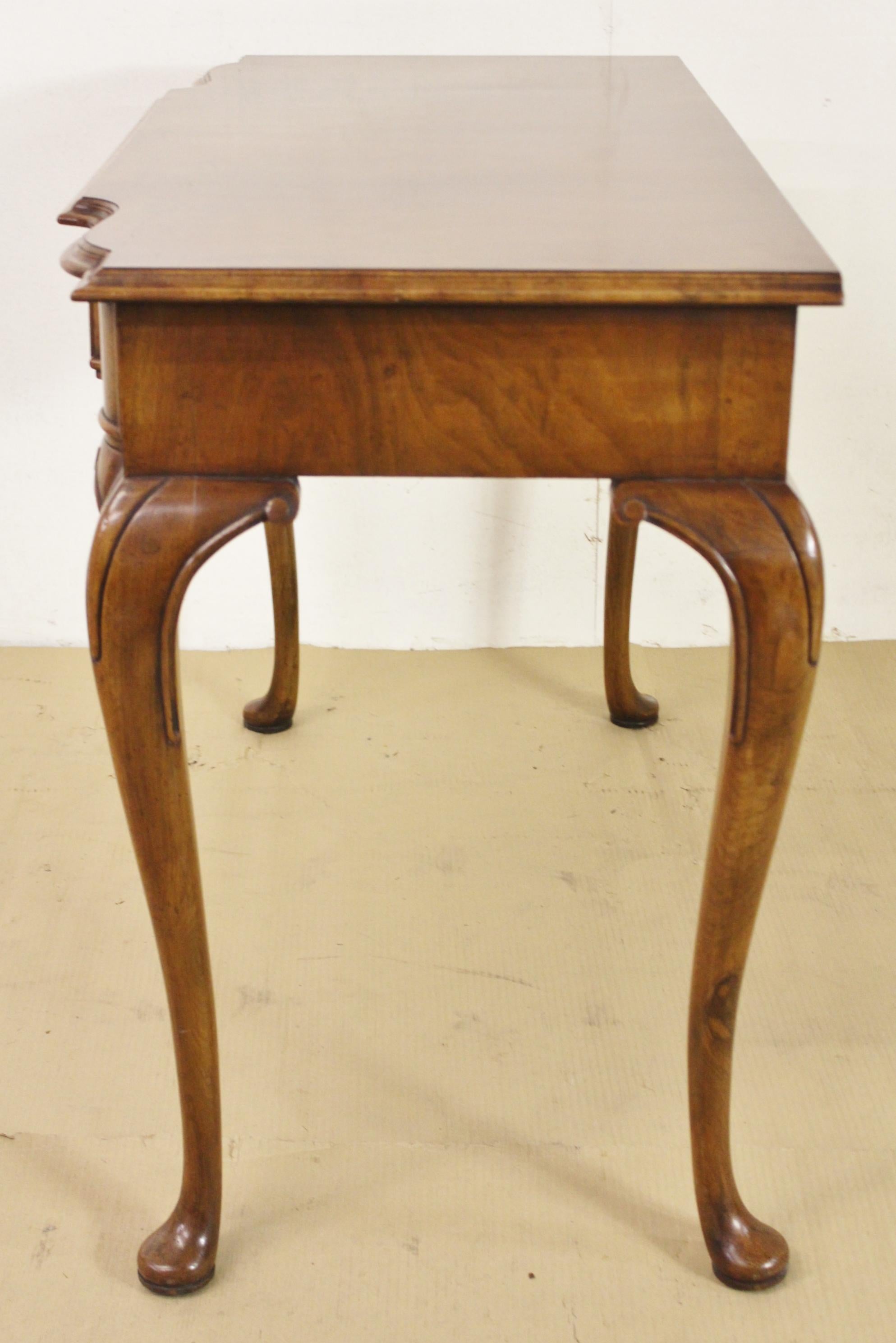 20th Century Queen Anne Style Burr Walnut Serpentine Fronted Console Table