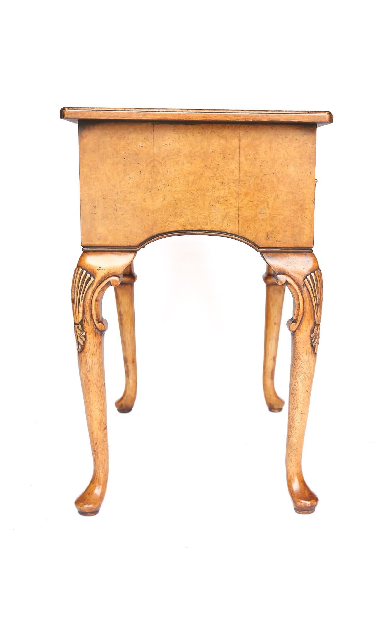 Queen Anne style  Burr Walnut  small dressing table circa 1930s For Sale 1