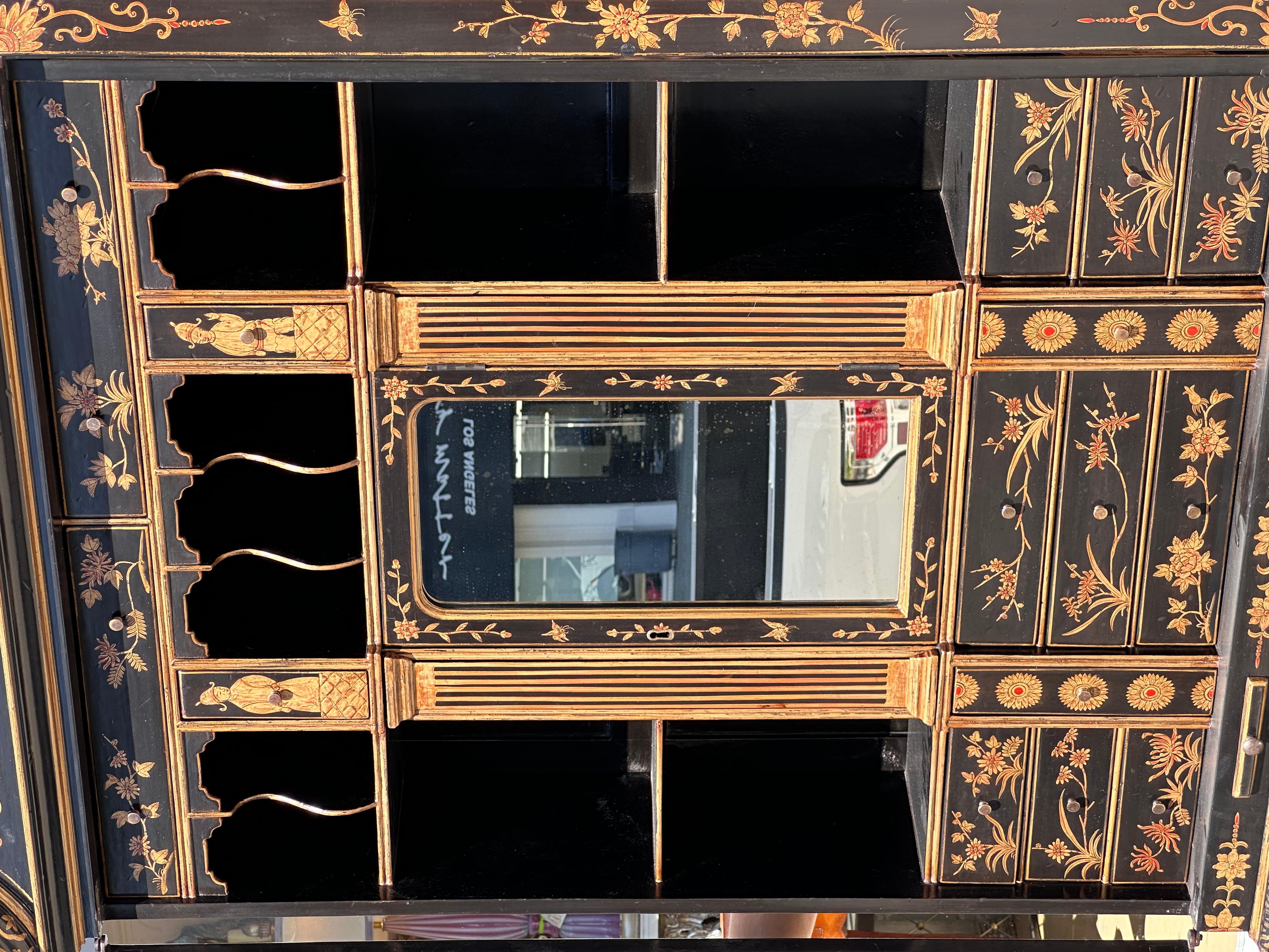 Bibliothèque de bureau secrétaire de style Queen Anne Burton-Ching noire de Chinoiserie Bon état - En vente à LOS ANGELES, CA
