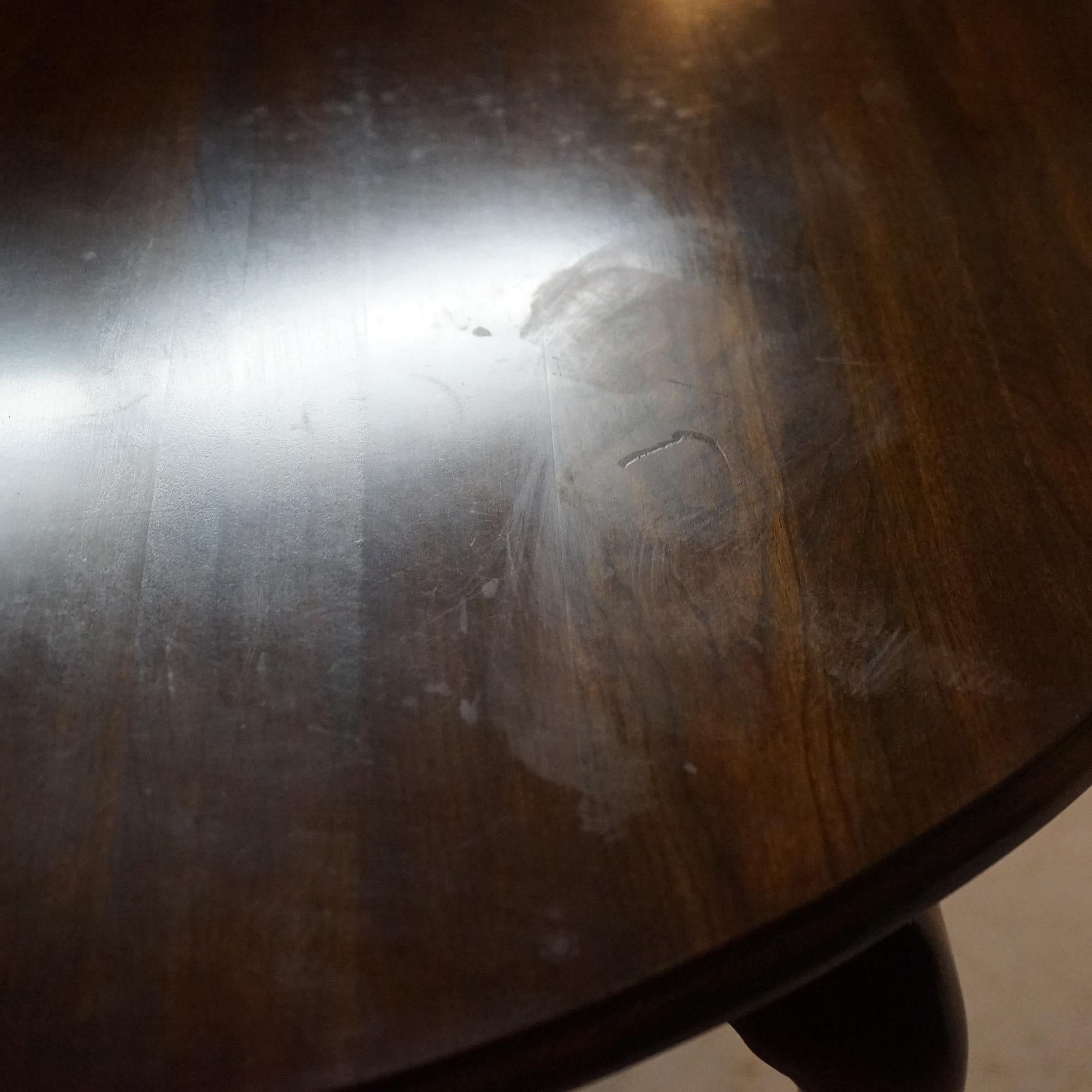 Queen Anne Style Cherry Extension Breakfast Table with Two Leaves 20th Century 4