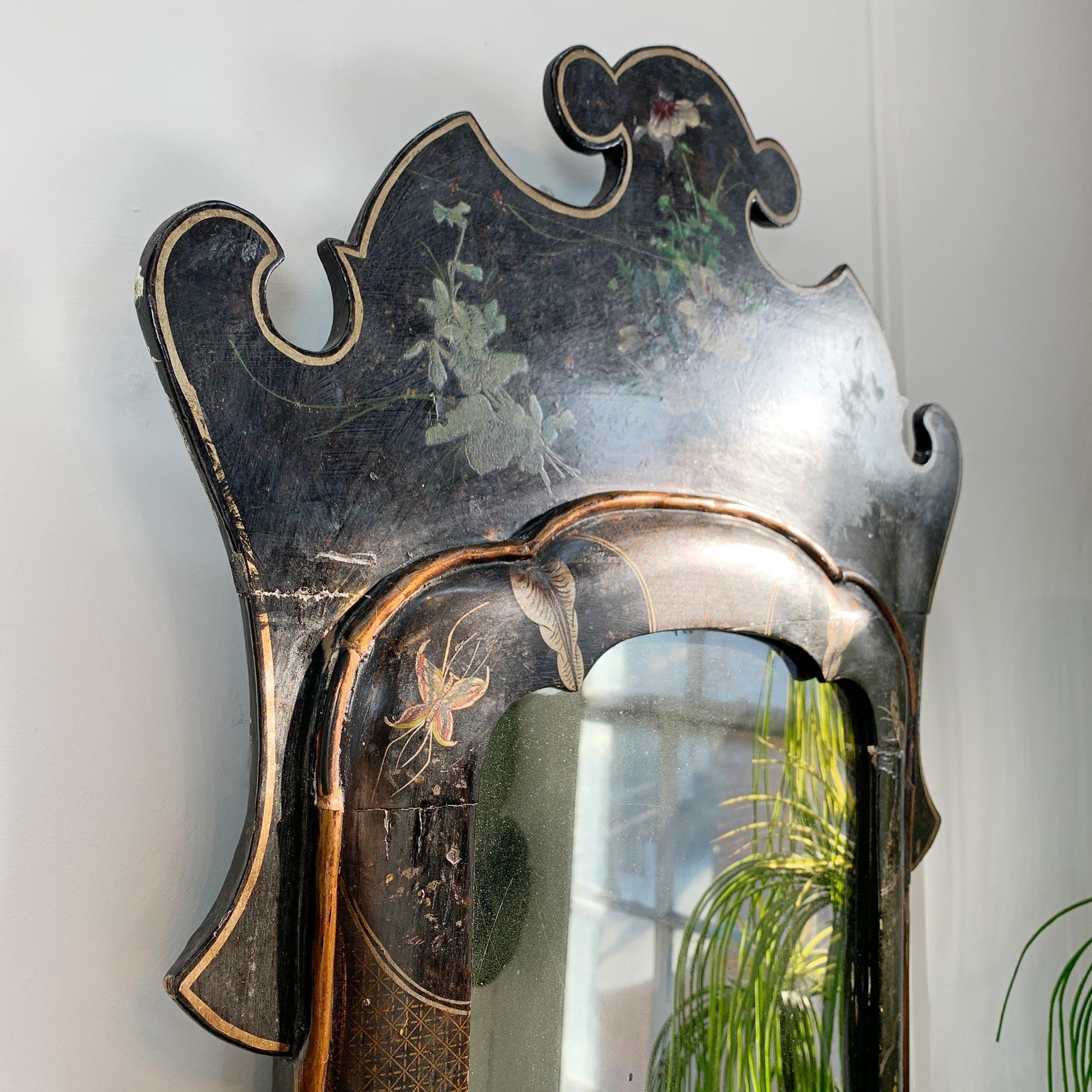 Queen Anne Style Chinoiserie Decorated Mirror In Good Condition In Hastings, GB
