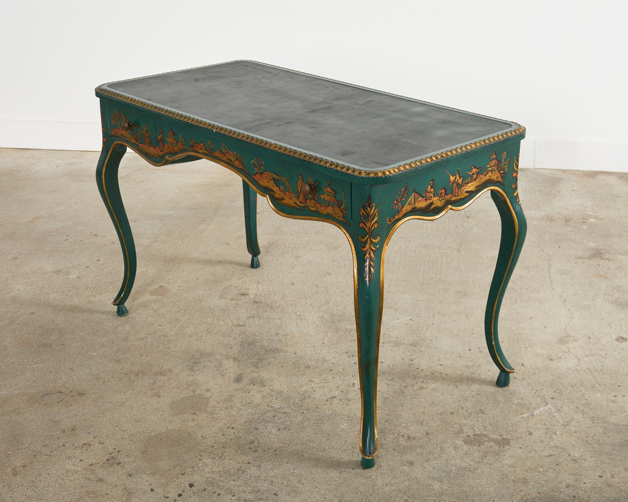 Chinoiserie-Schreibtisch im Queen Anne-Stil (amerikanisch) im Angebot