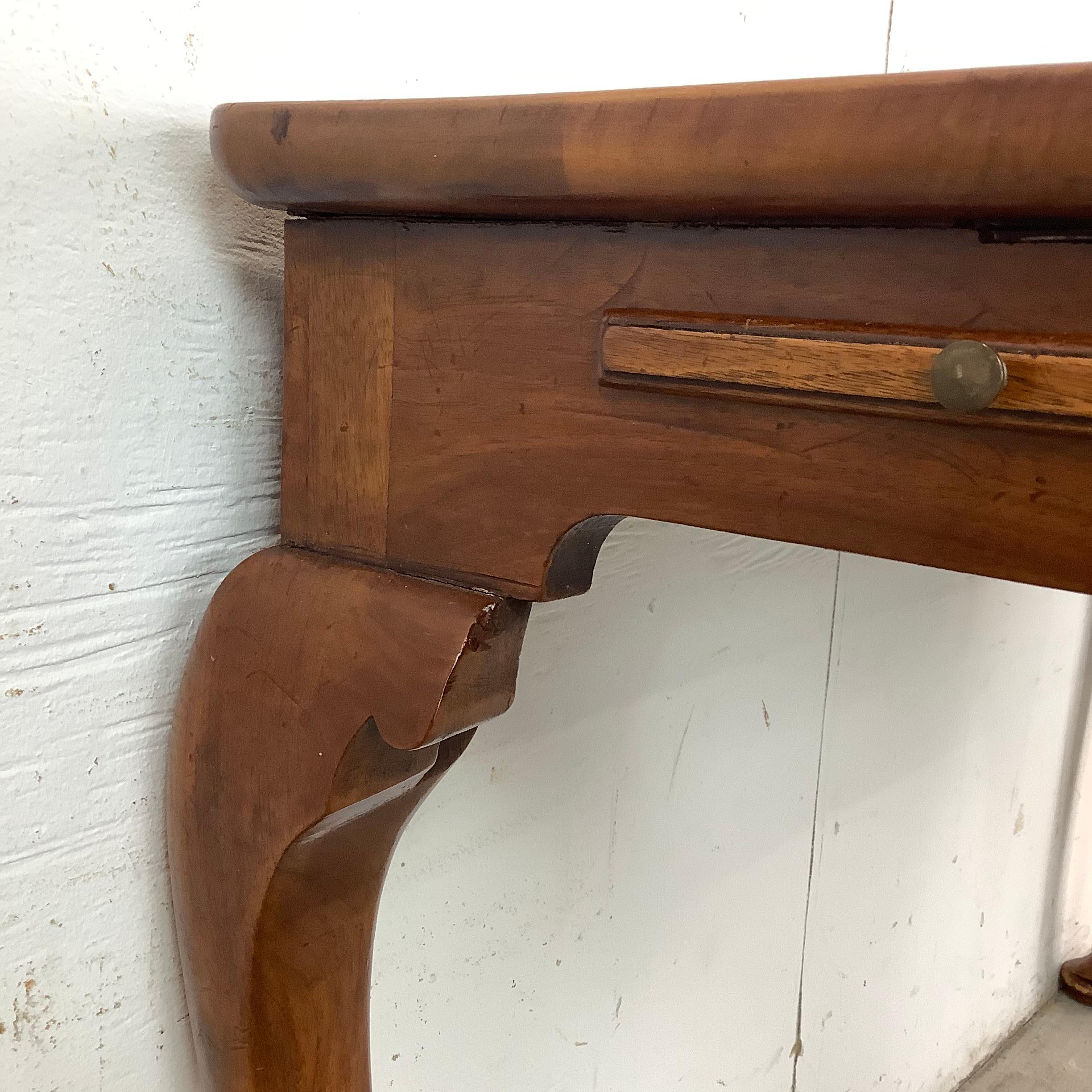 Queen Anne Style Console Table after Ethan Allen For Sale 9