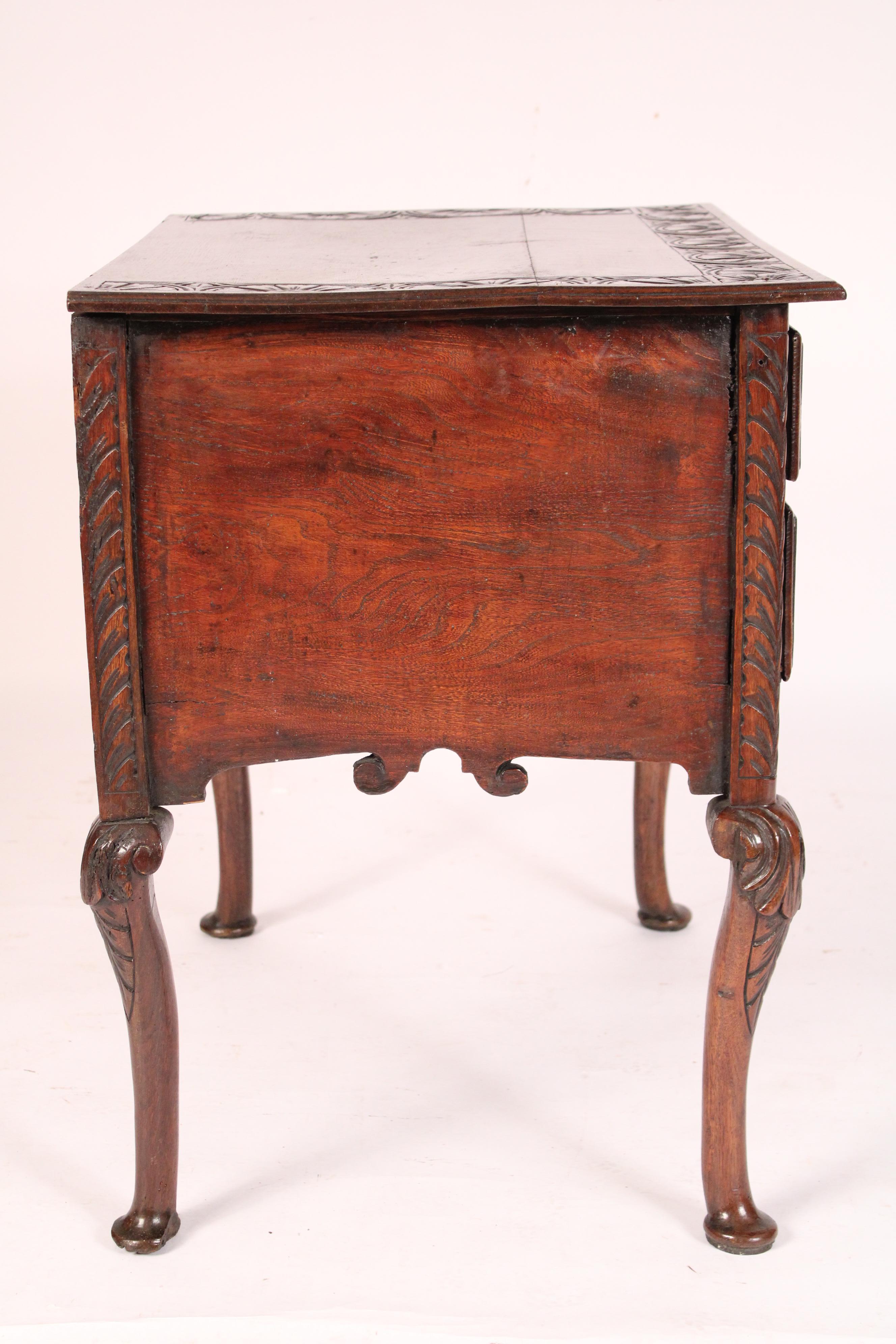 Lowboy Inglés de Roble Estilo Queen Anne siglo XIX en venta