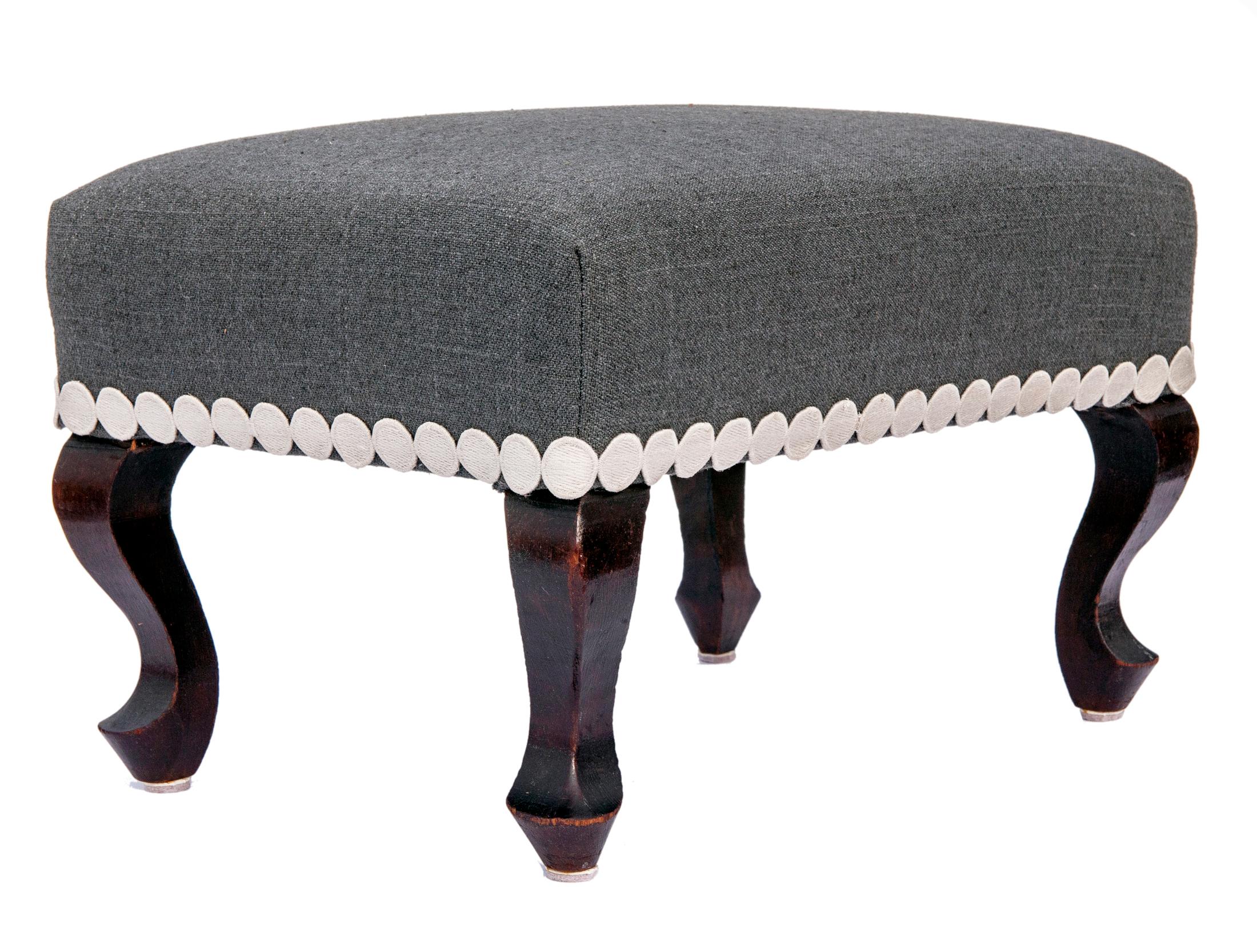 Appliqué Queen Anne Style Footstool/Mod Trim