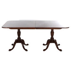 Mesa de doble pedestal de caoba Kittinger de estilo Queen Anne para comedor S. XX