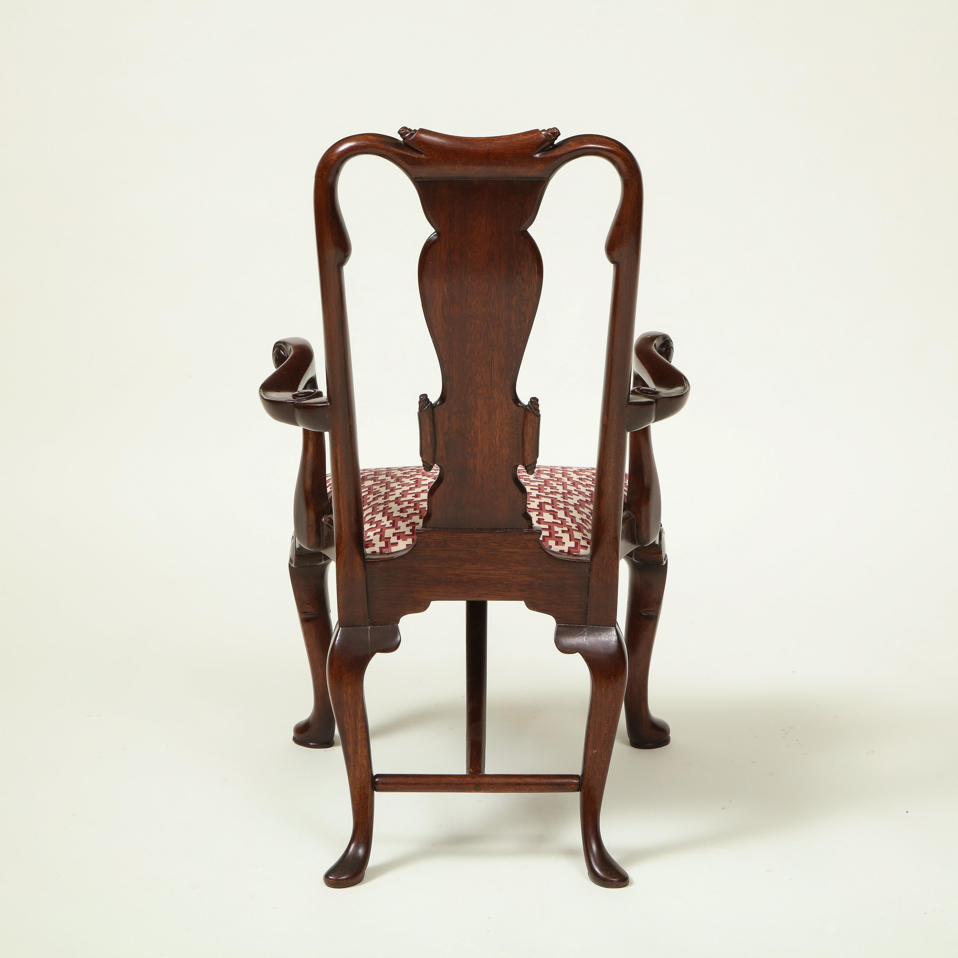 Queen Anne Style Mahogany Child's Chair For Sale 7