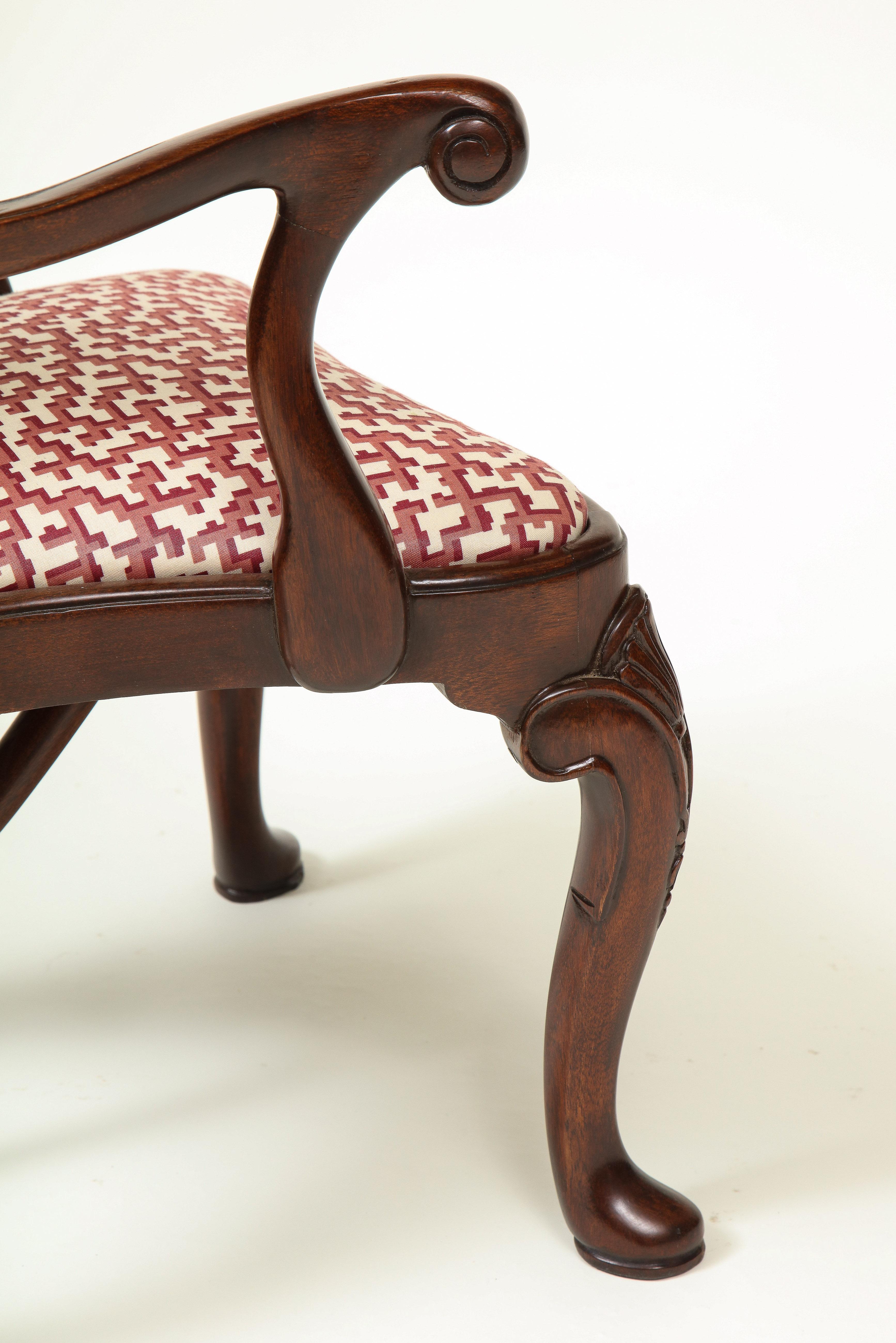 Queen Anne Style Mahogany Child's Chair For Sale 9