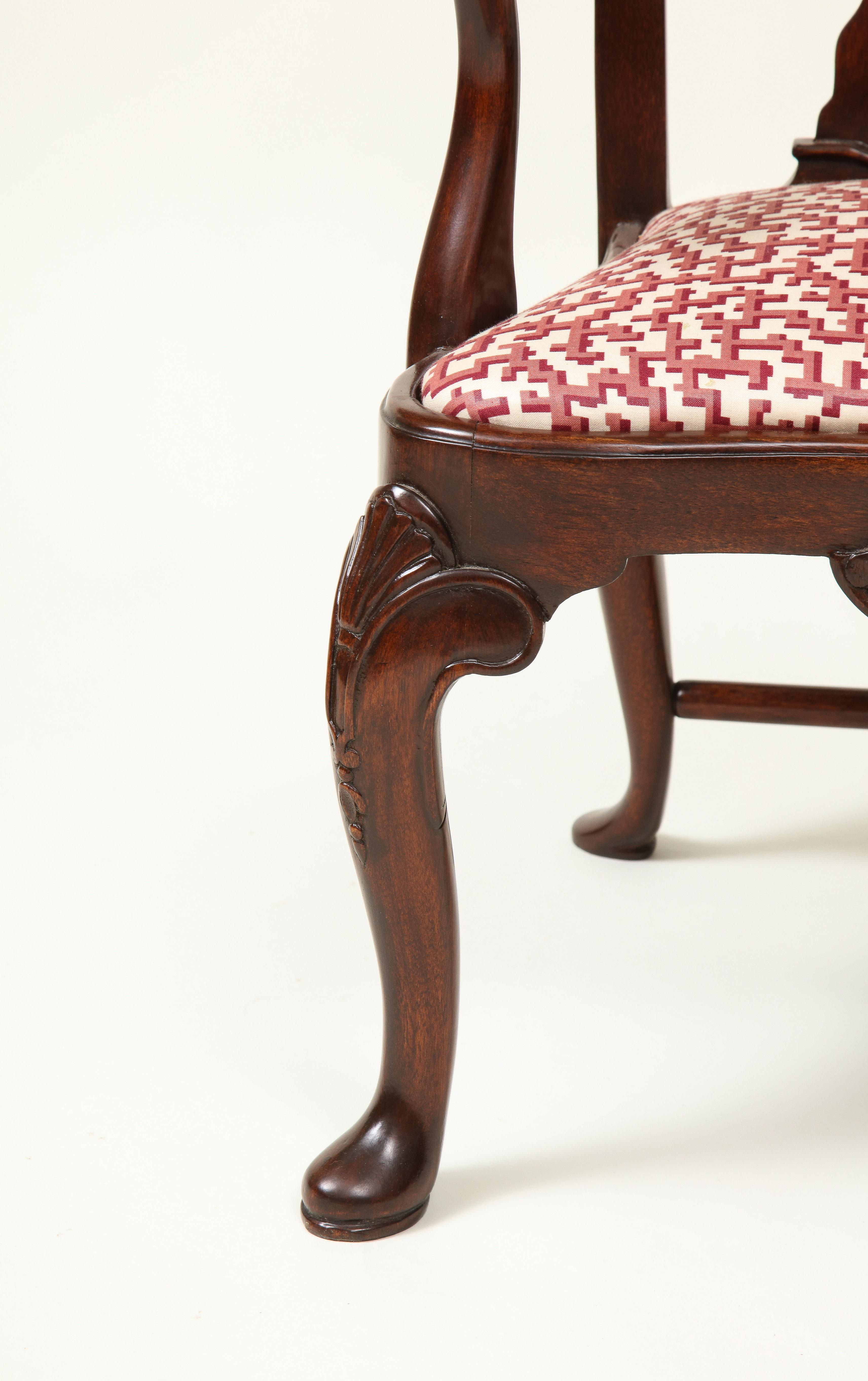 American Queen Anne Style Mahogany Child's Chair For Sale