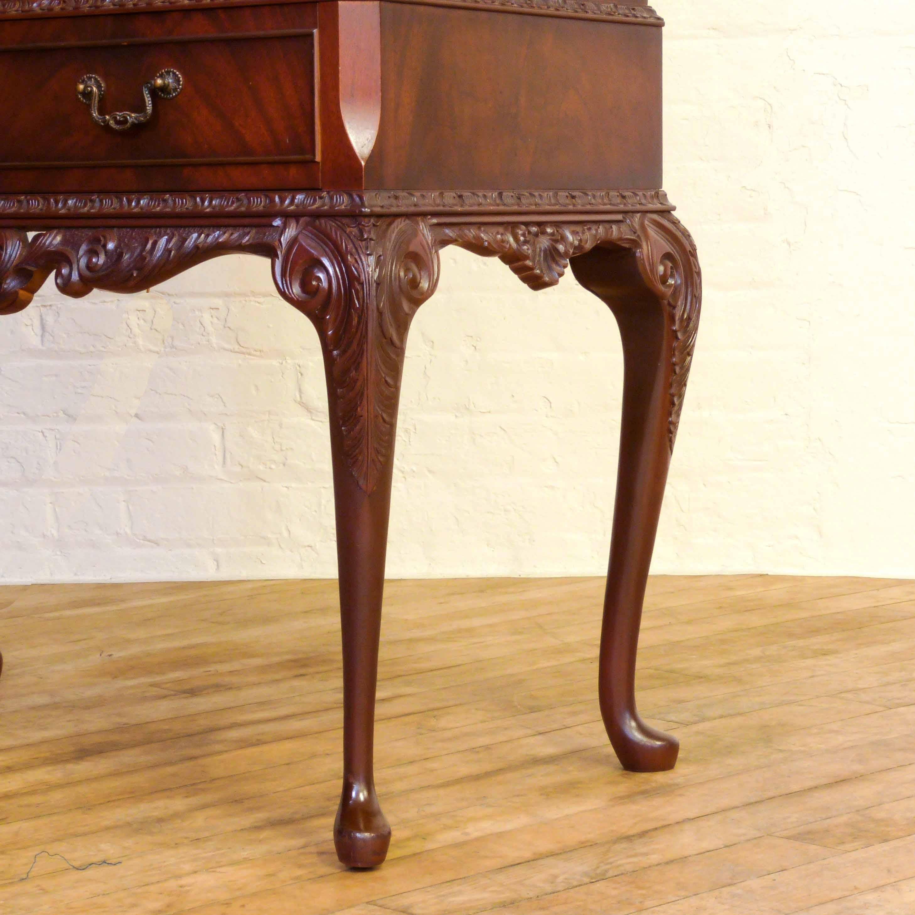 Queen Anne Style Mahogany Cocktail Cabinet 1