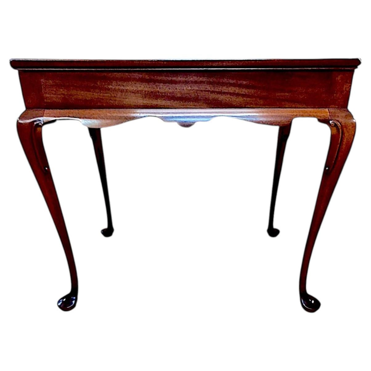 Queen Anne Style Mahogany Tea Table with Double Pullout Trays For Sale