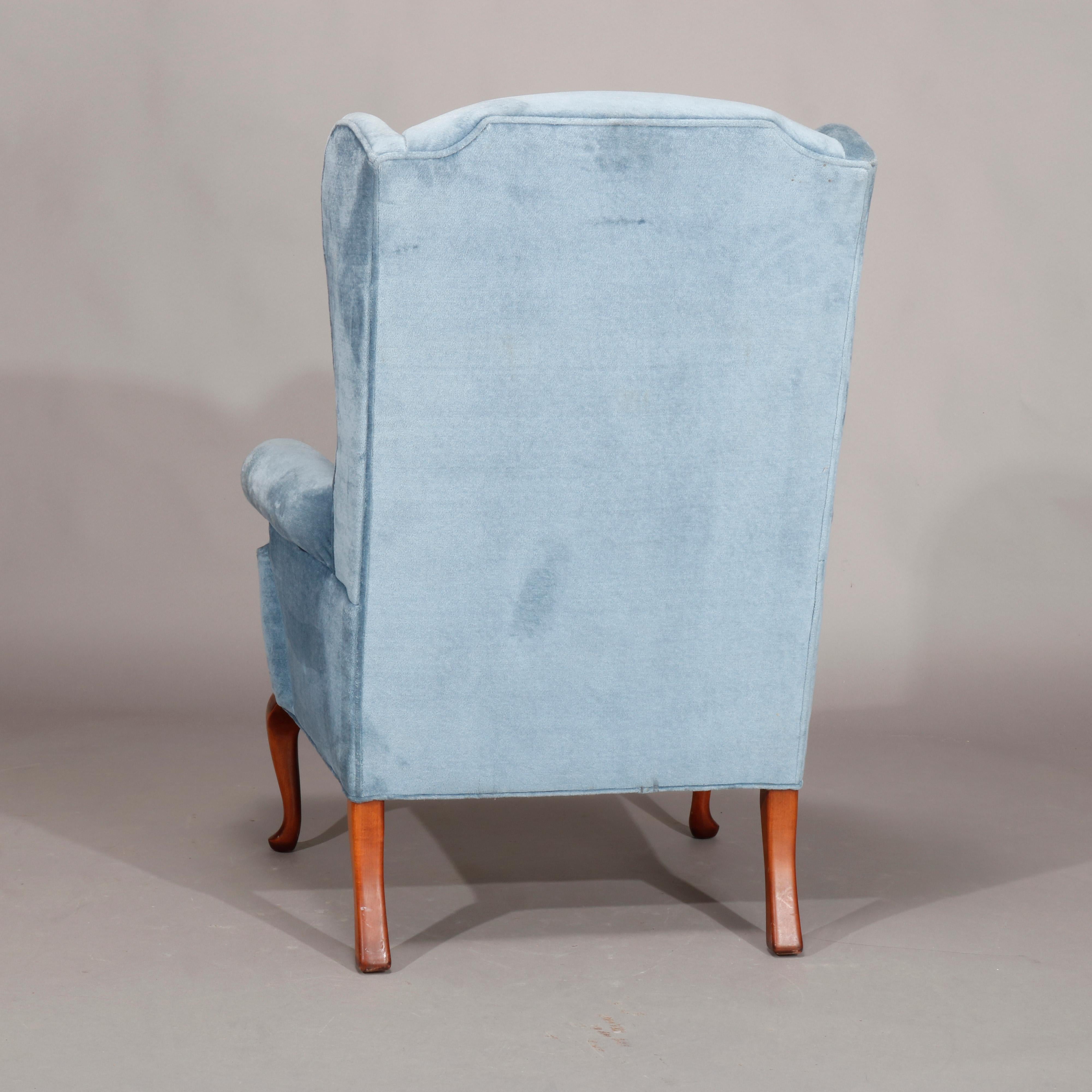 Chaise à oreilles tapissée de style Queen Anne en acajou par Laine:: 20e siècle Bon état à Big Flats, NY