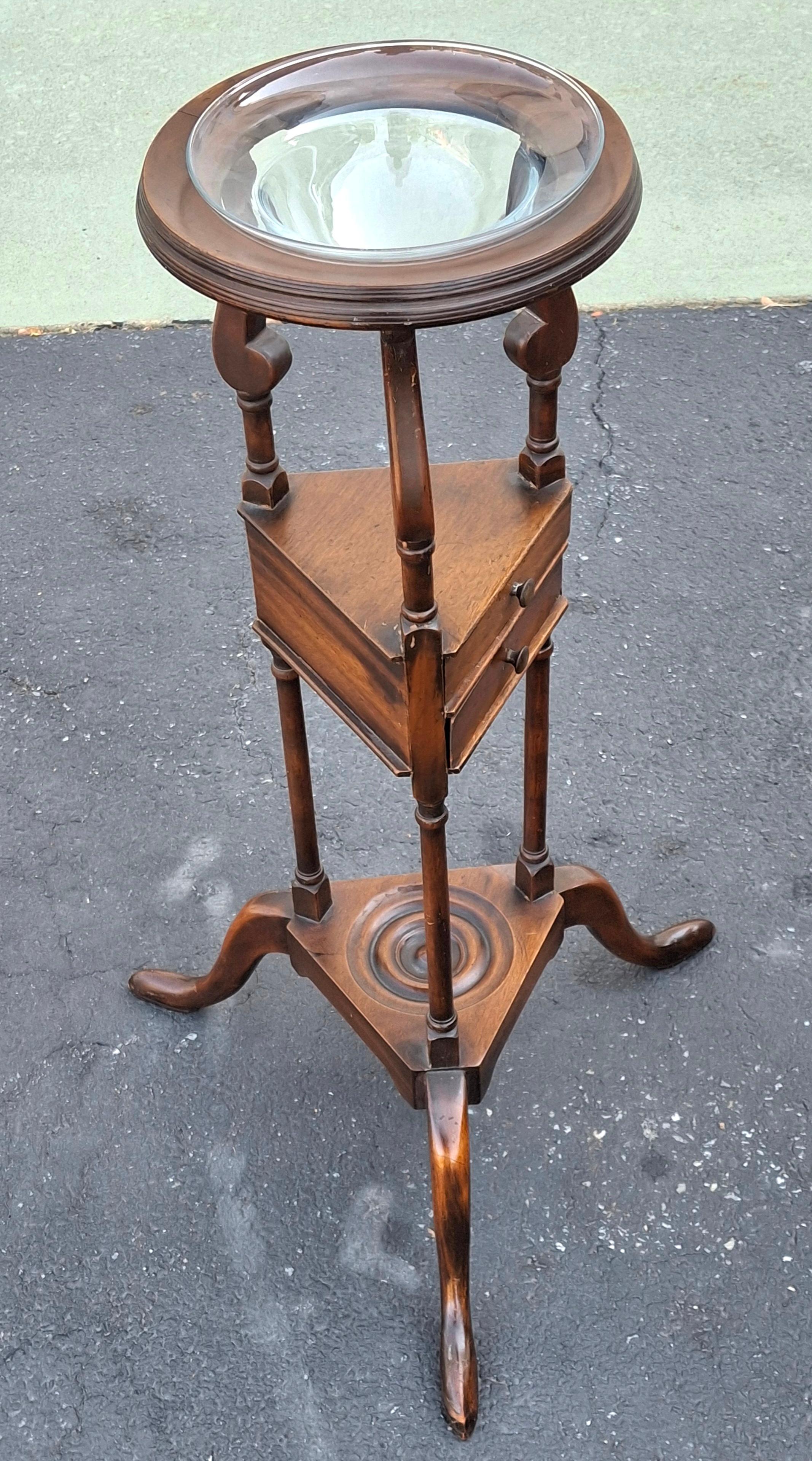 Mogano Lavabo in stile Queen Anne in mogano con ciotola in vetro in vendita