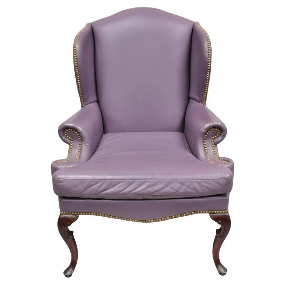Queen Anne Stil lila Leder Ohrensessel mit Nagelköpfen von Leather Center