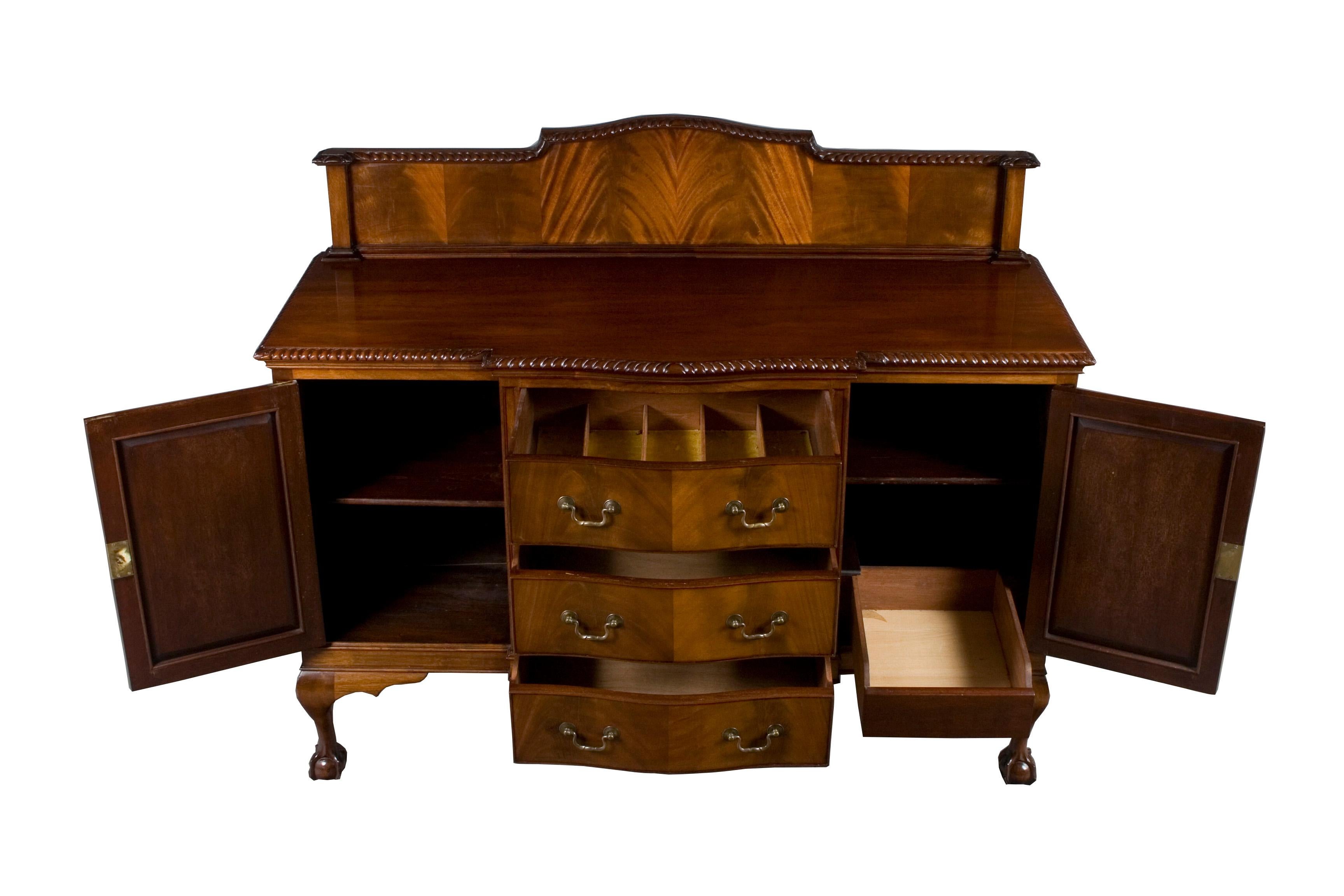 queen anne buffet
