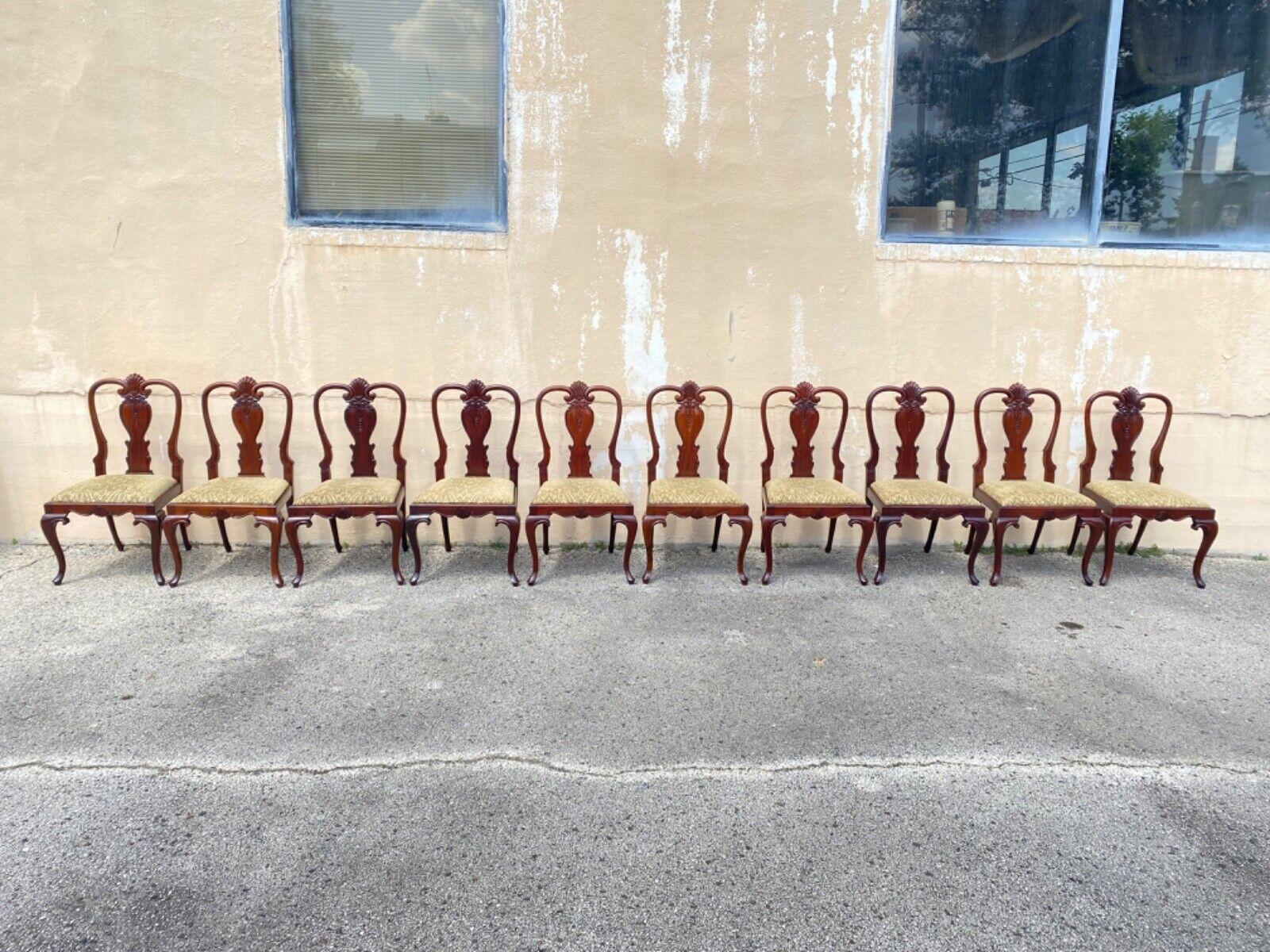 Chaises de salle à manger à dossier en T en acajou massif sculpté de style Queen Anne - Lot de 12 Bon état - En vente à Philadelphia, PA