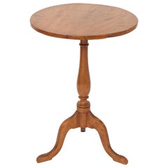 Queen Anne Style Tea Table with Round Top