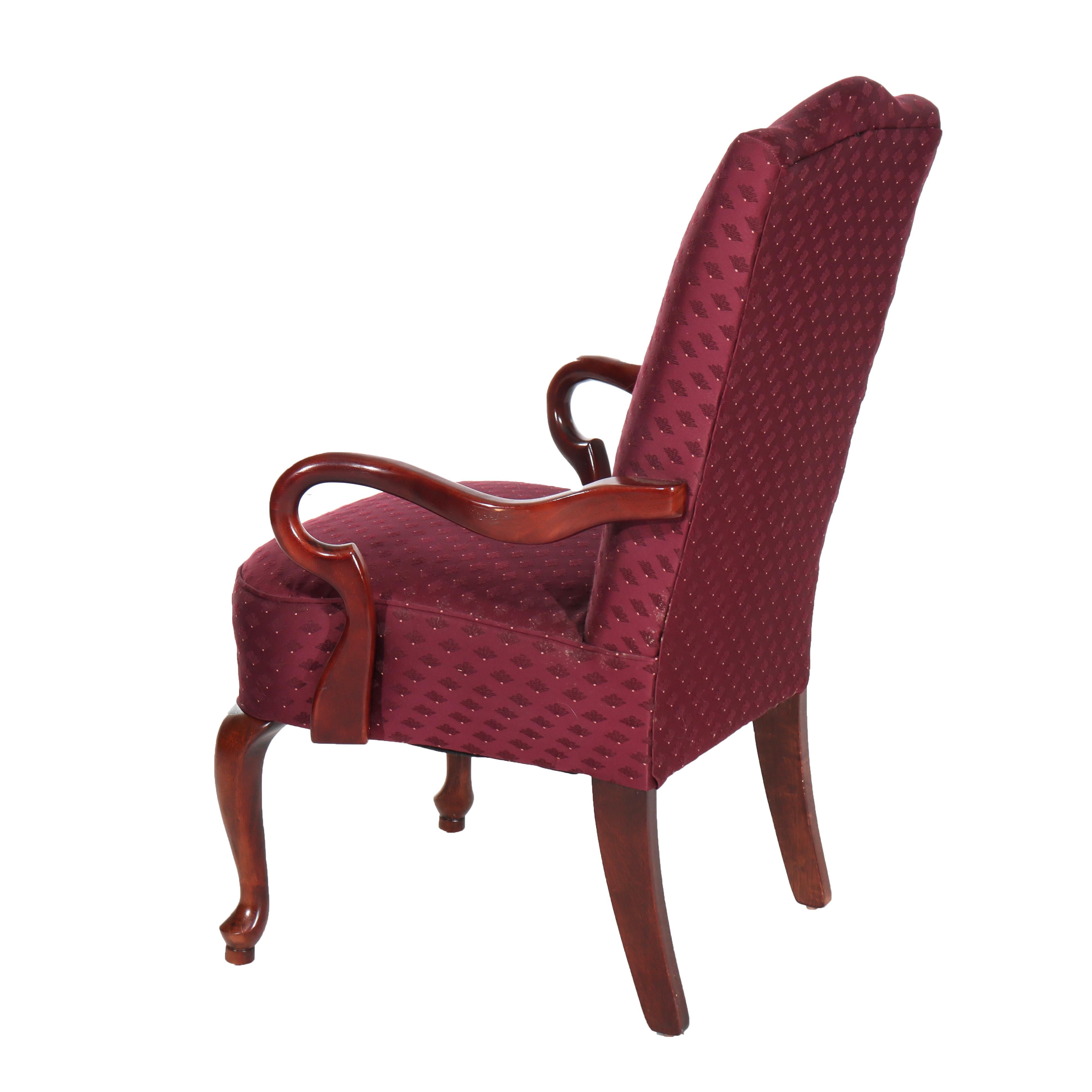 Sillón de caballero tapizado estilo Queen Anne S. XX en Bueno estado para la venta en Big Flats, NY