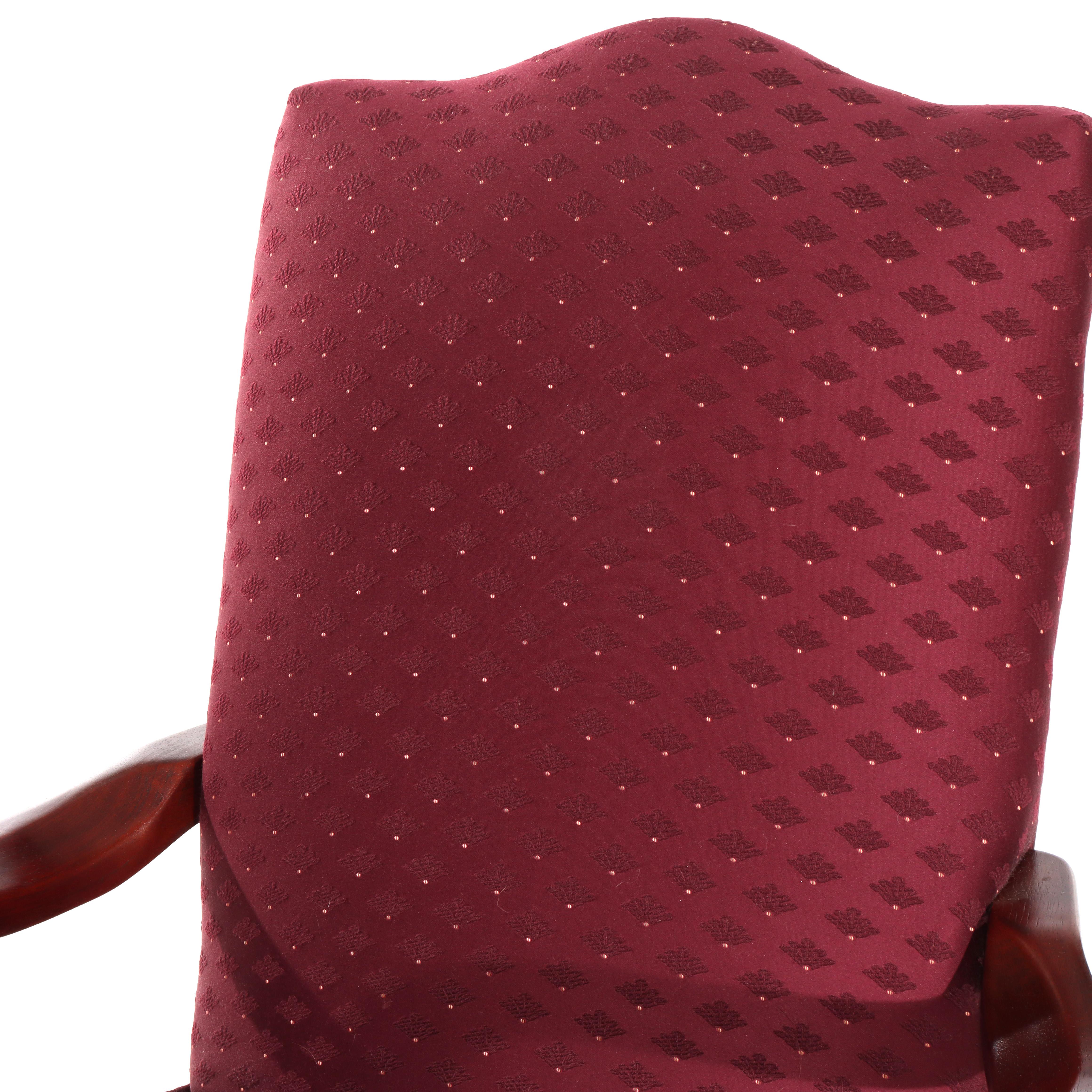 Sillón de caballero tapizado estilo Queen Anne S. XX en venta 2