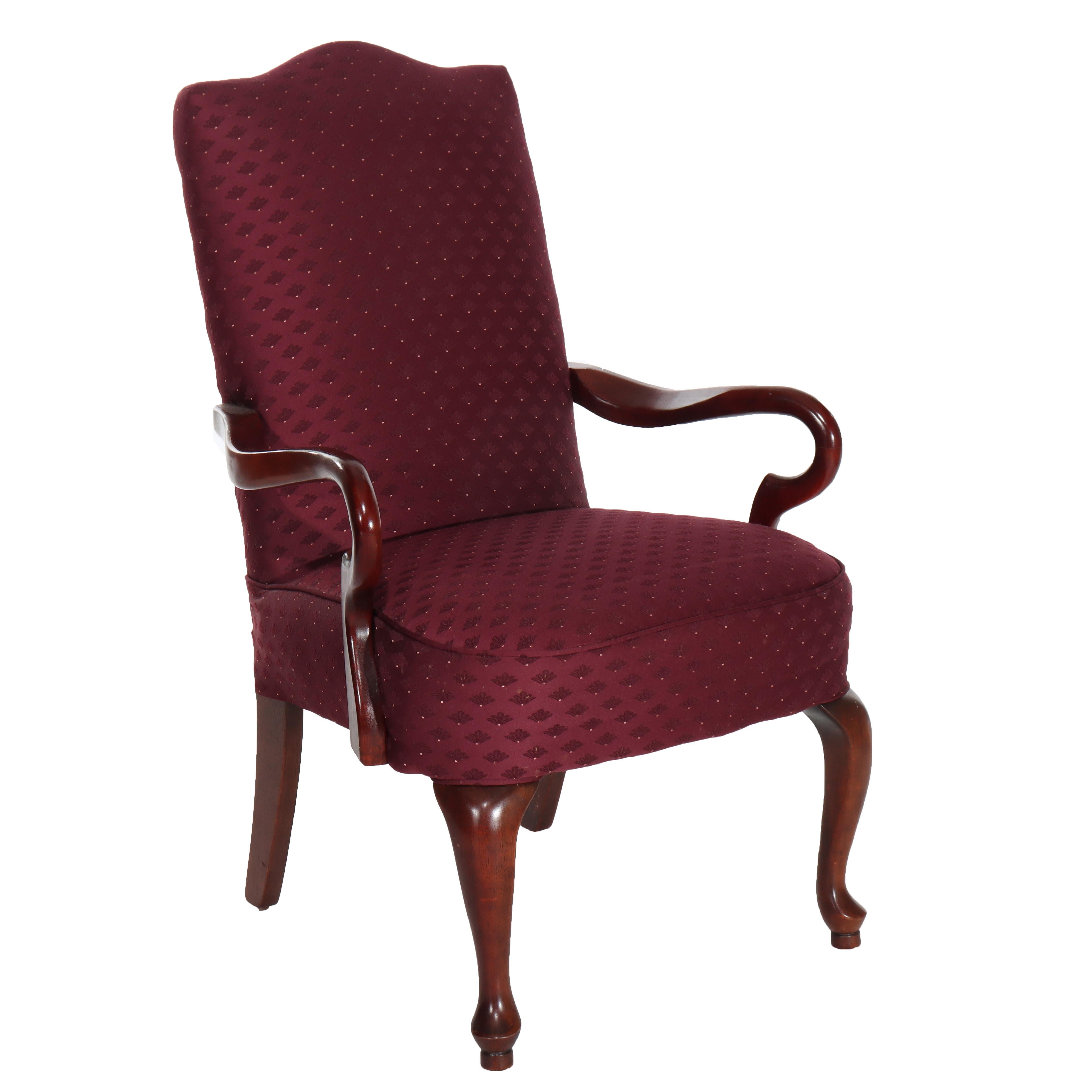 Sillón de caballero tapizado estilo Queen Anne S. XX en venta 4