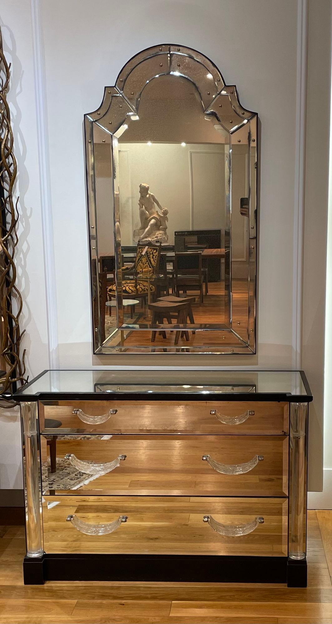 Queen Anne Style, Venetian Wall Mirrors, Console Mirrors, Antiqued and Beveled Glass, Dome Top

This sophisticated and elegant pair of Dome Top Antiqued Wall Mirrors is perfect for placement above a console table, bedside tables, or atop a fireplace